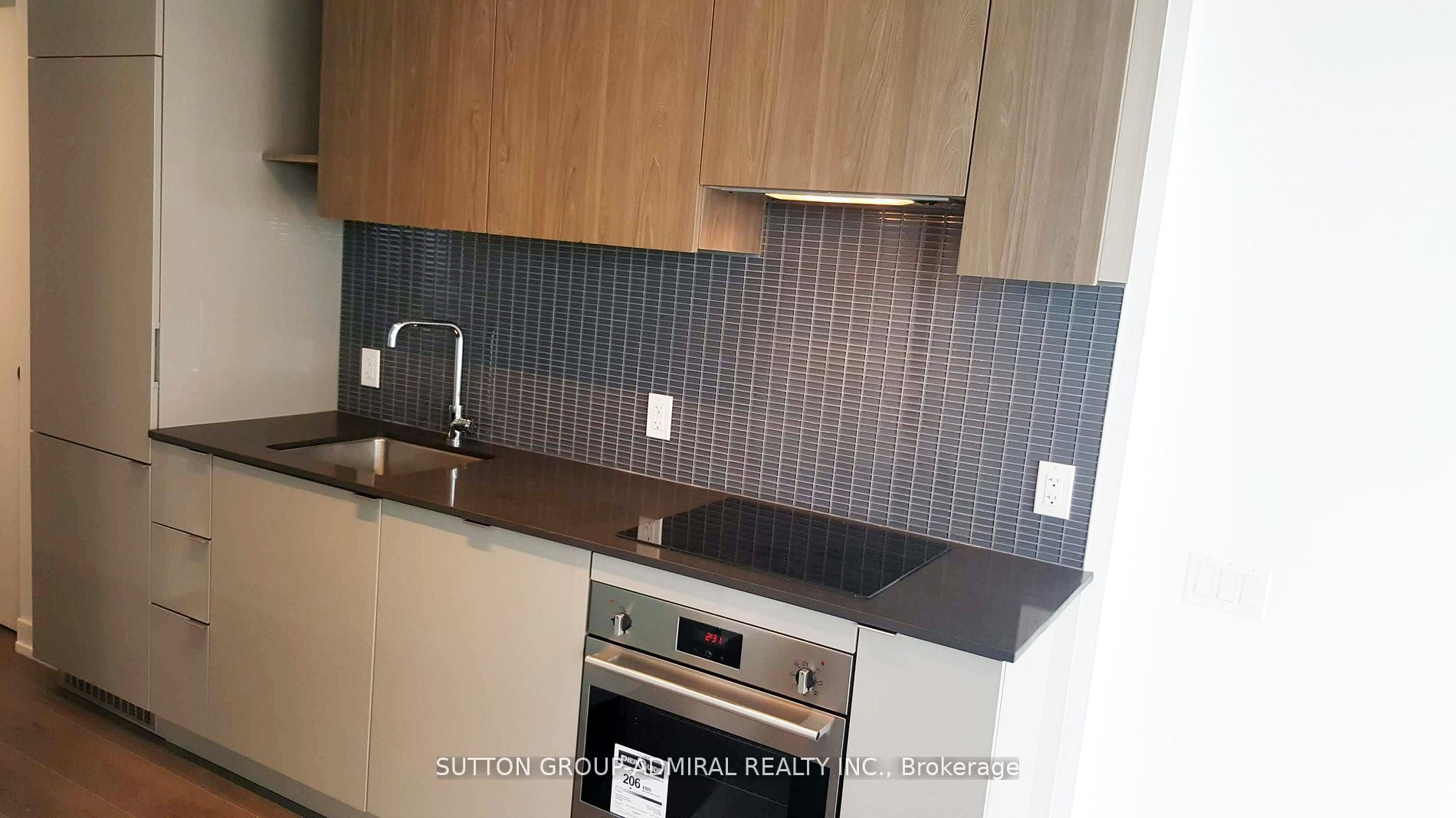 #3505 - 161 Roehampton Avenue Property Photo 4
