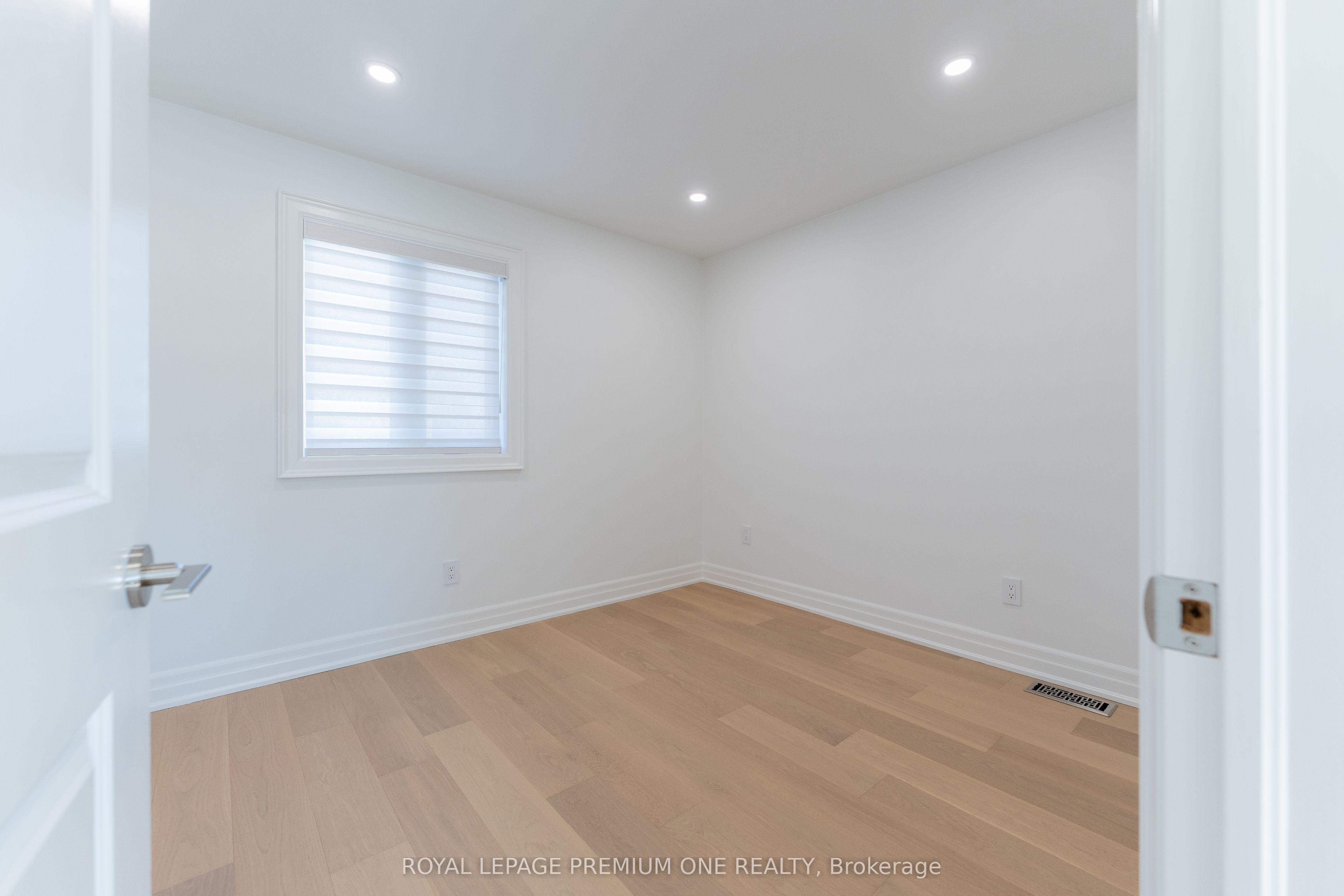 286 Waterloo Avenue Property Photo 24