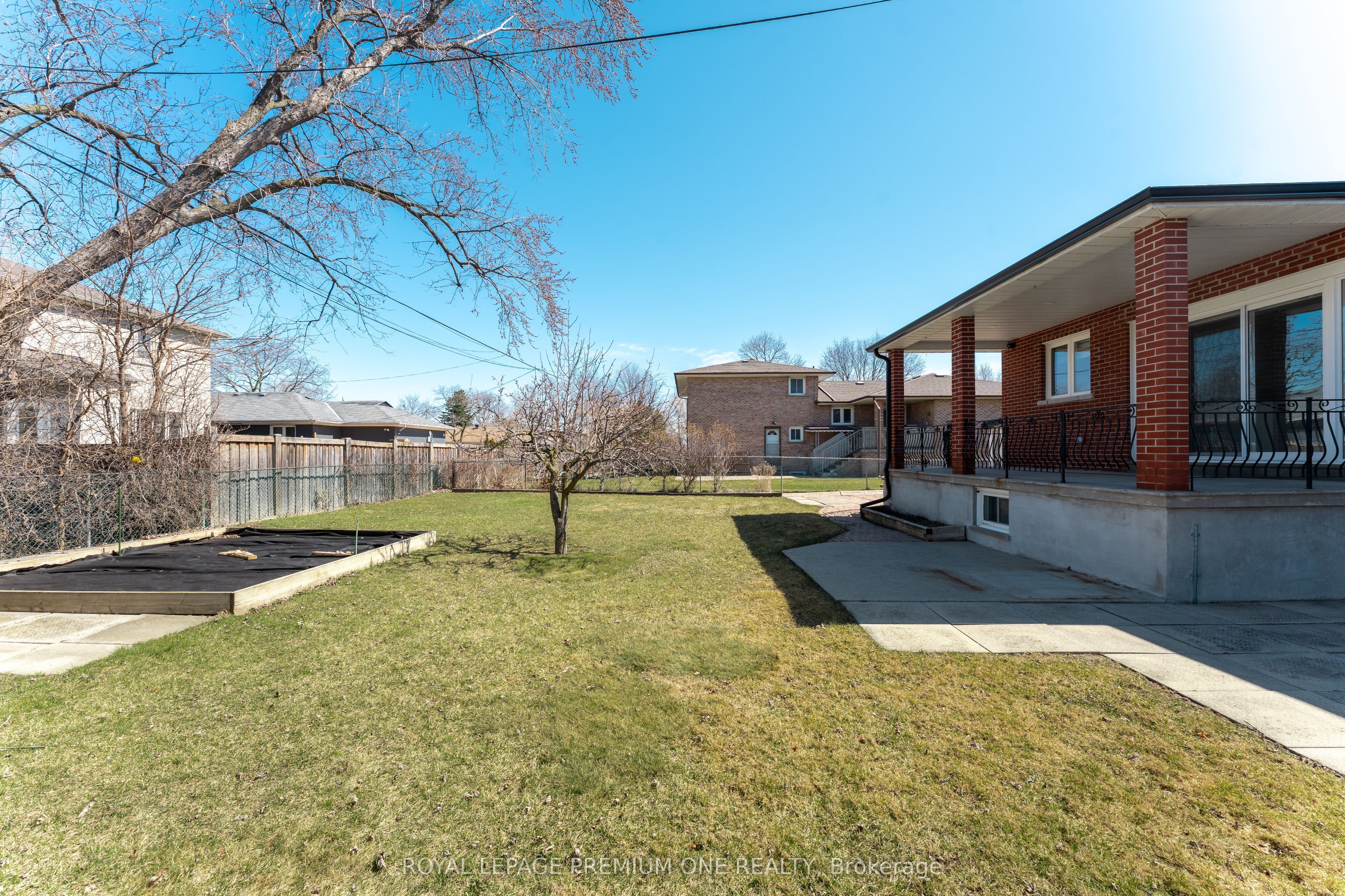 286 Waterloo Avenue Property Photo 37