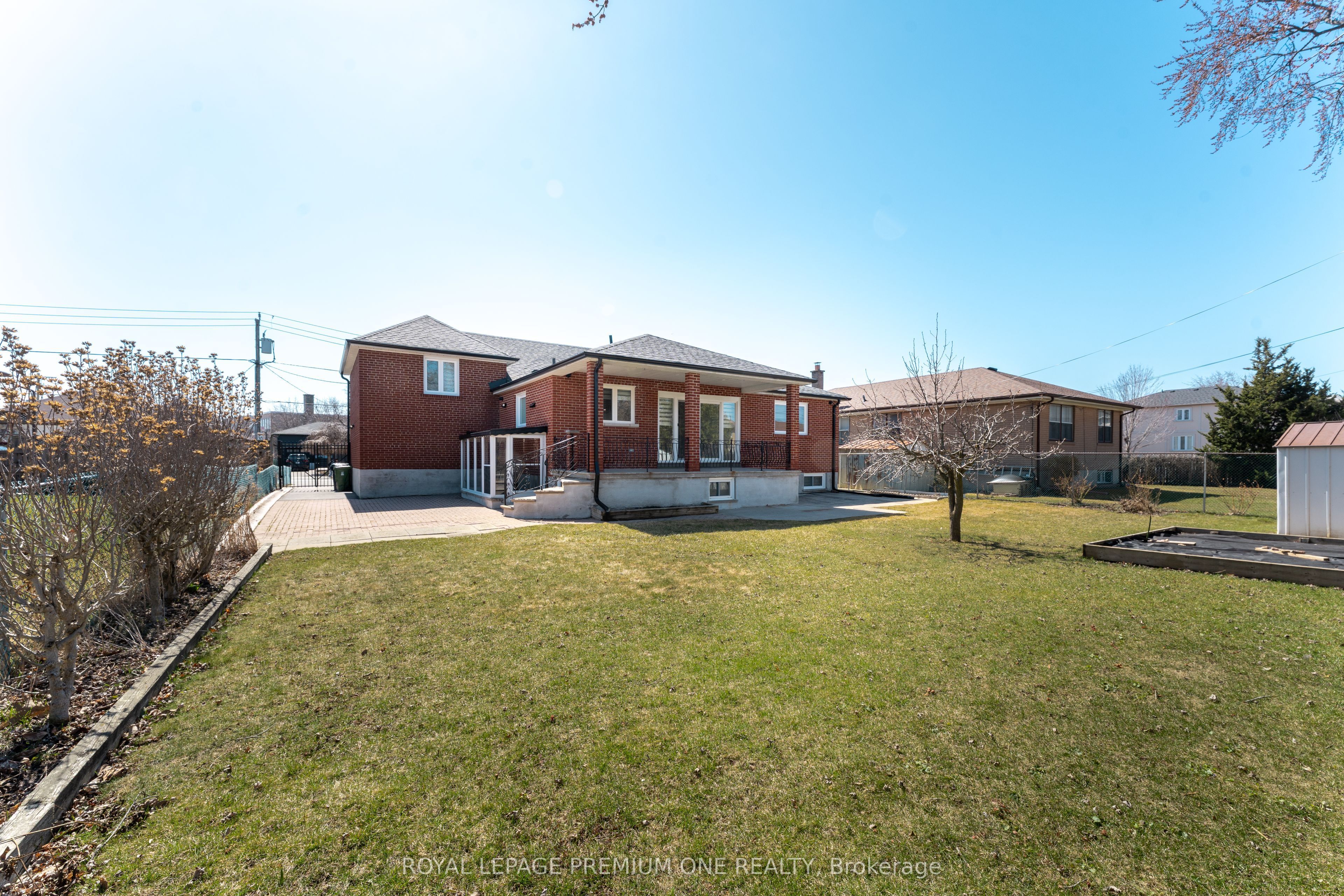 286 Waterloo Avenue Property Photo 38