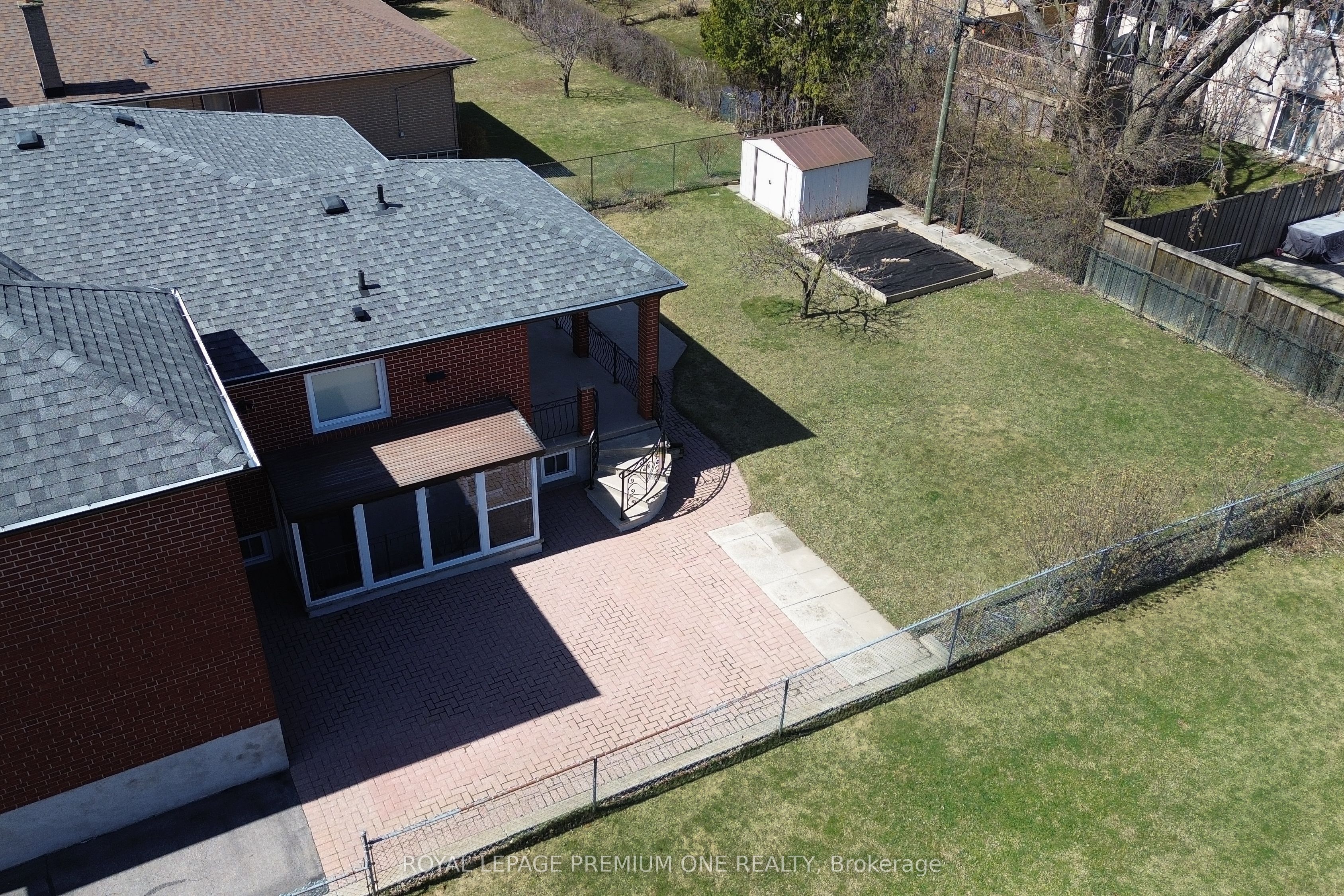 286 Waterloo Avenue Property Photo 39