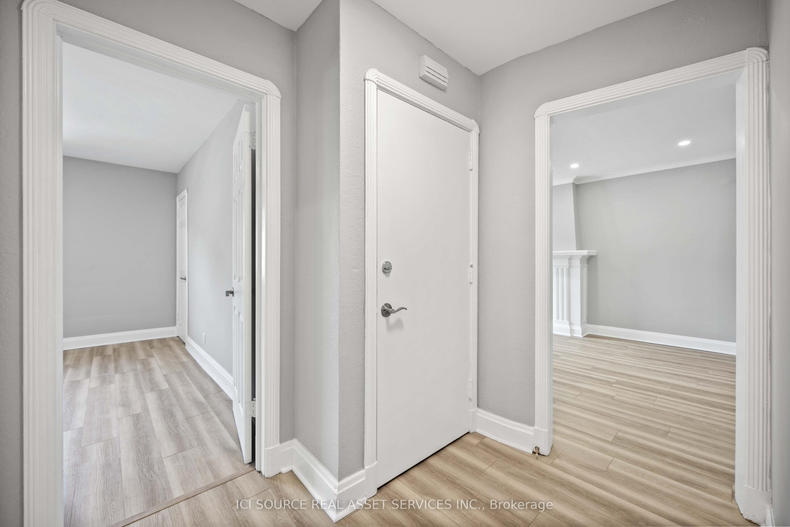 #2 - 121 Cheritan Avenue Property Photo 17