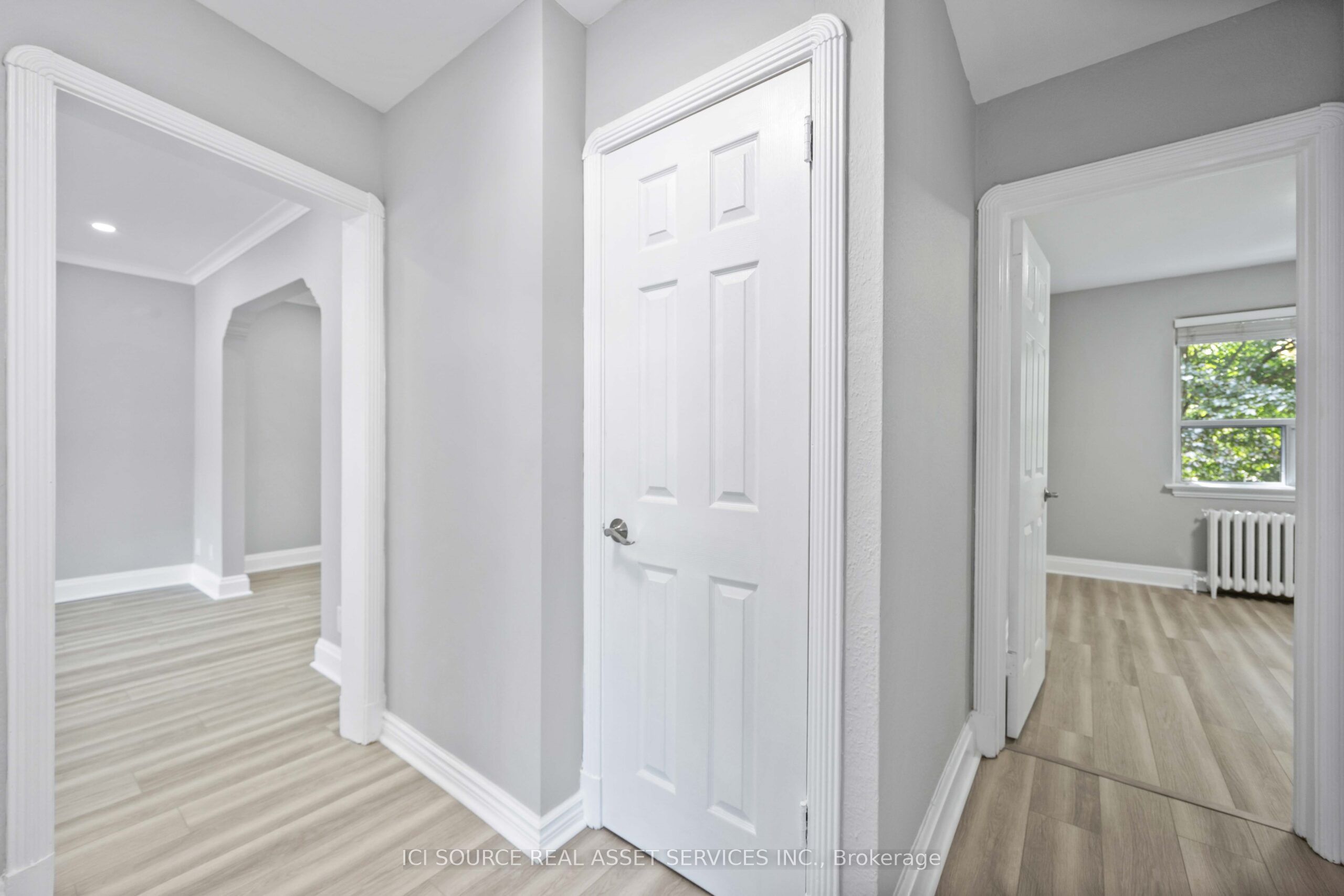 #2 - 121 Cheritan Avenue Property Photo 18