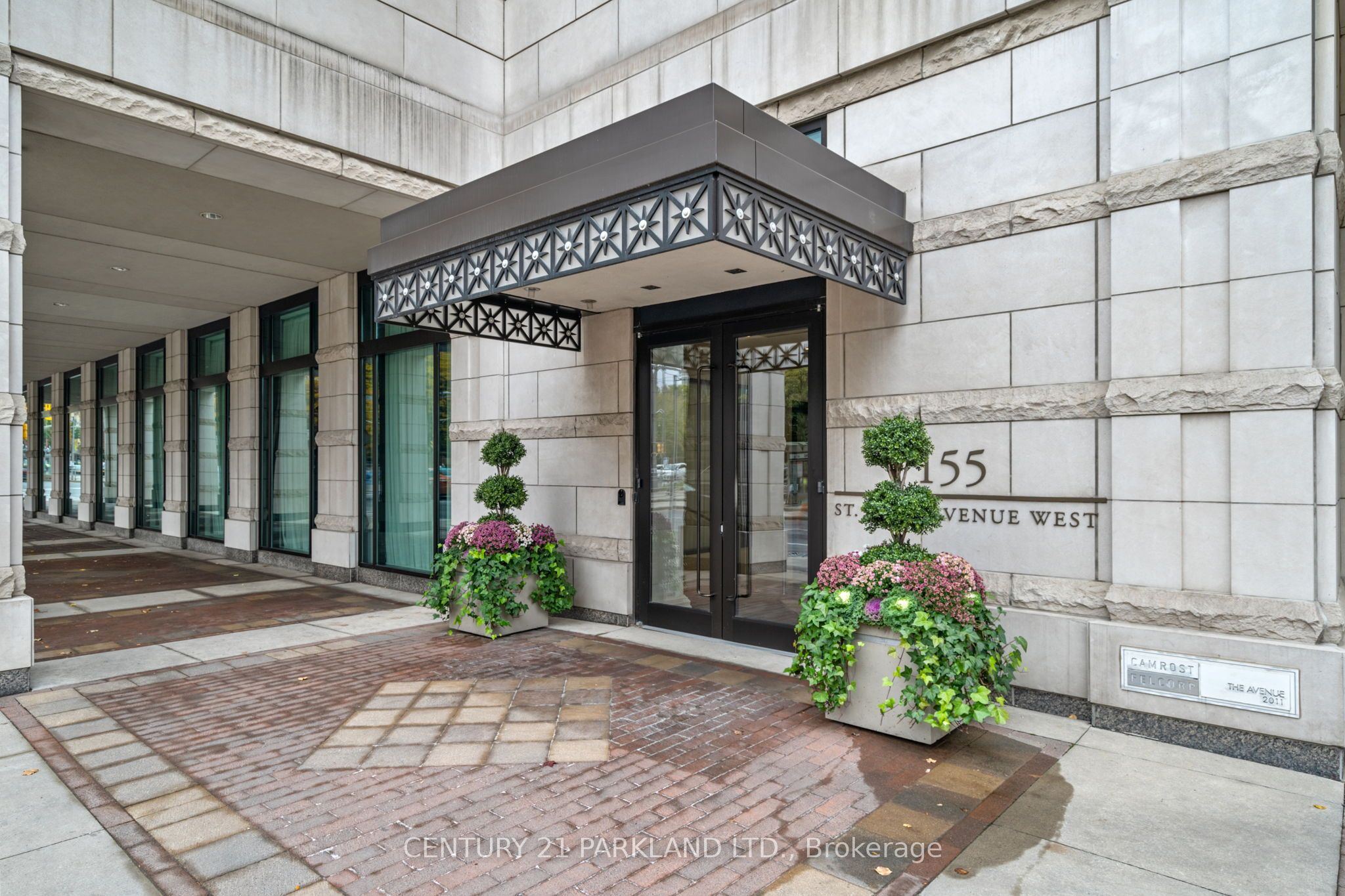 #409 - 155 St Clair Avenue Property Photo 1