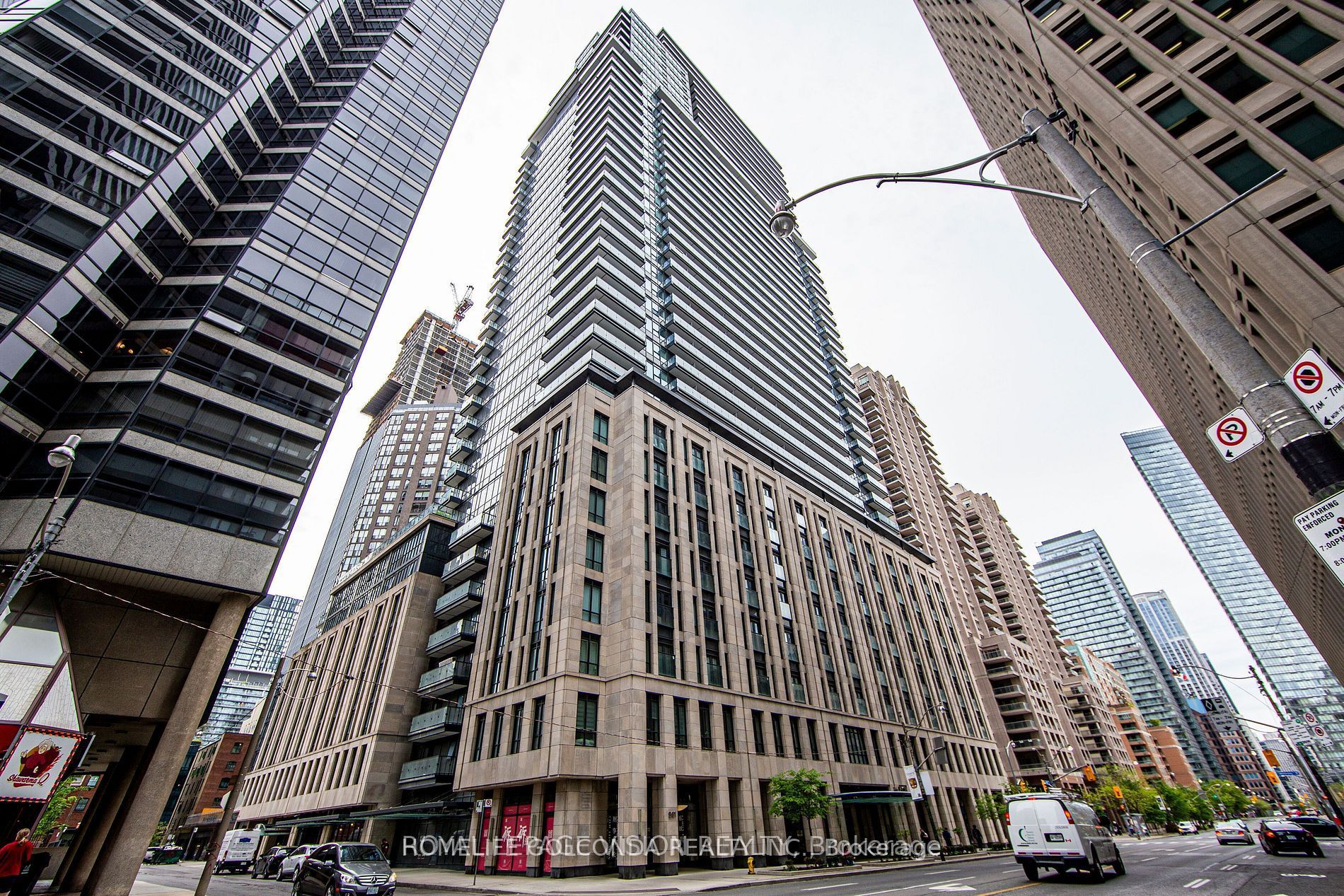 #1419 - 955 Bay Street Property Photo