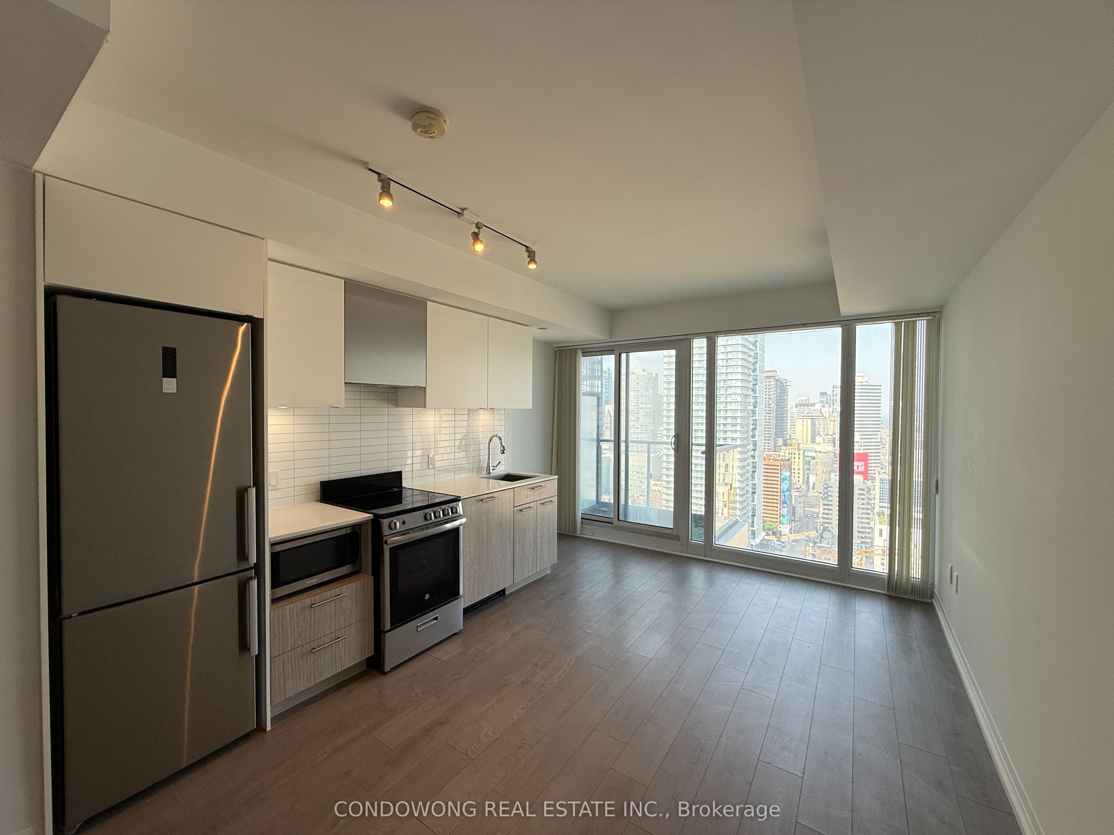 #3007 - 251 Jarvis Street Property Photo 1