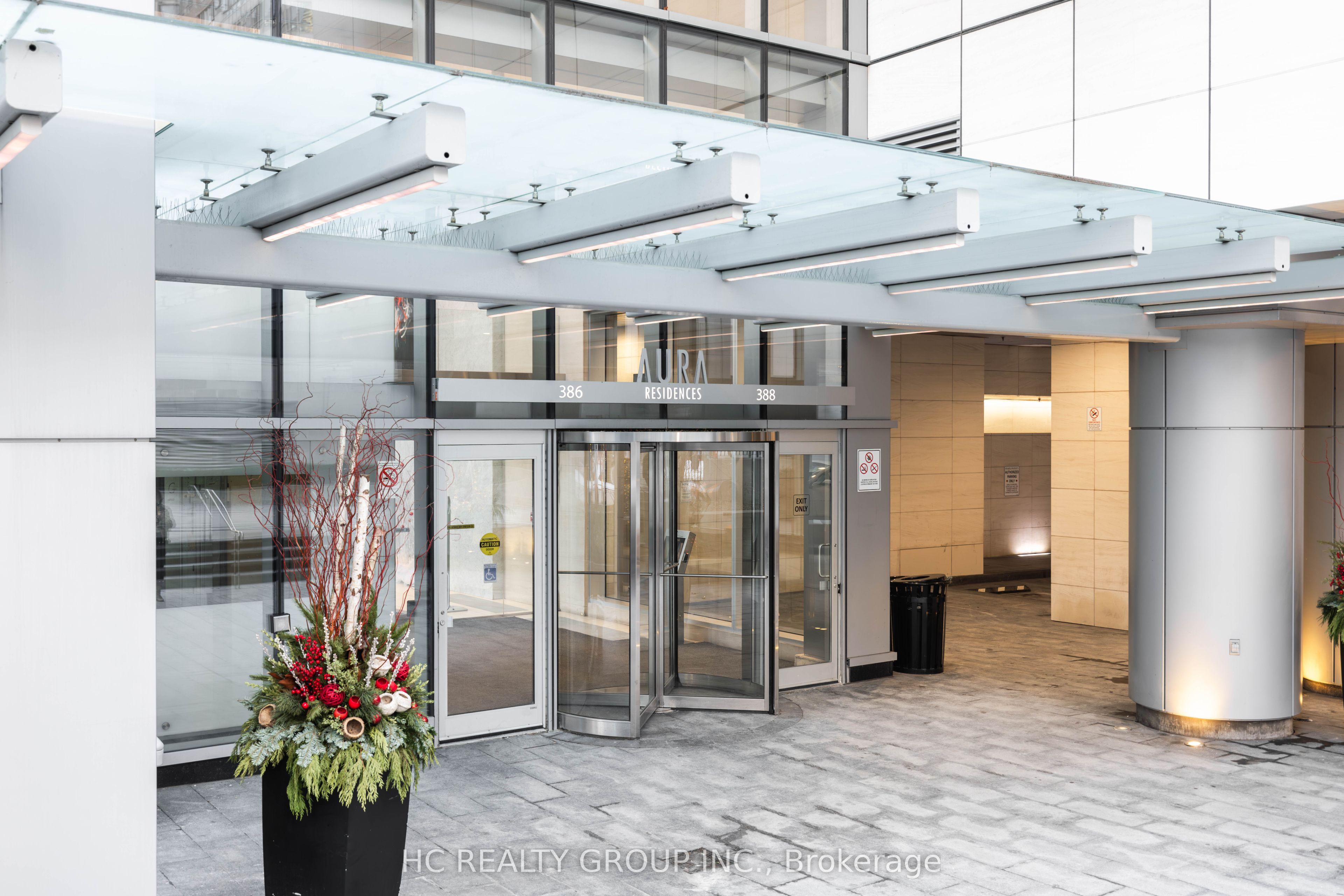 386 Yonge Street 819 Property Photo 17