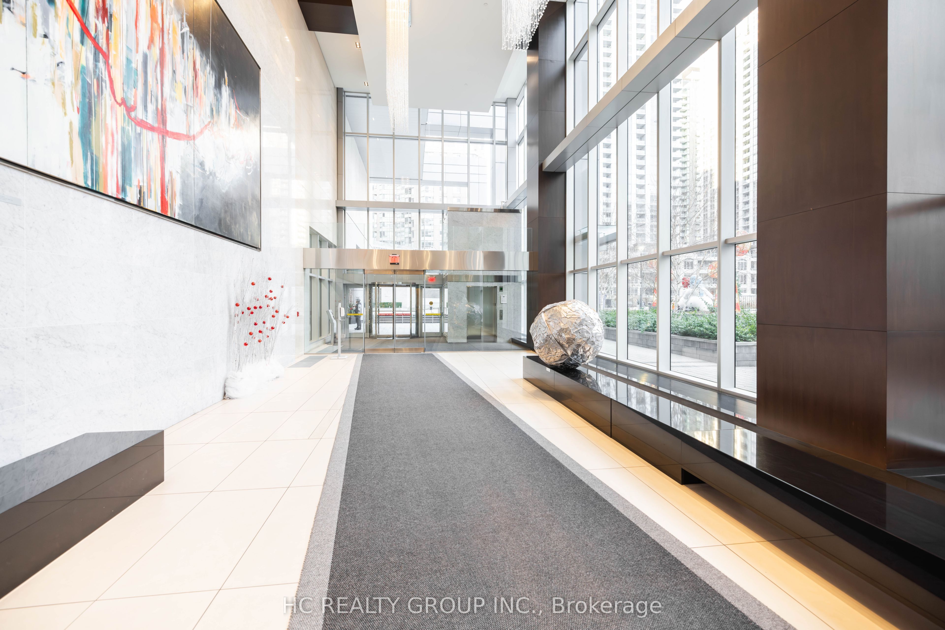 386 Yonge Street 819 Property Photo 19