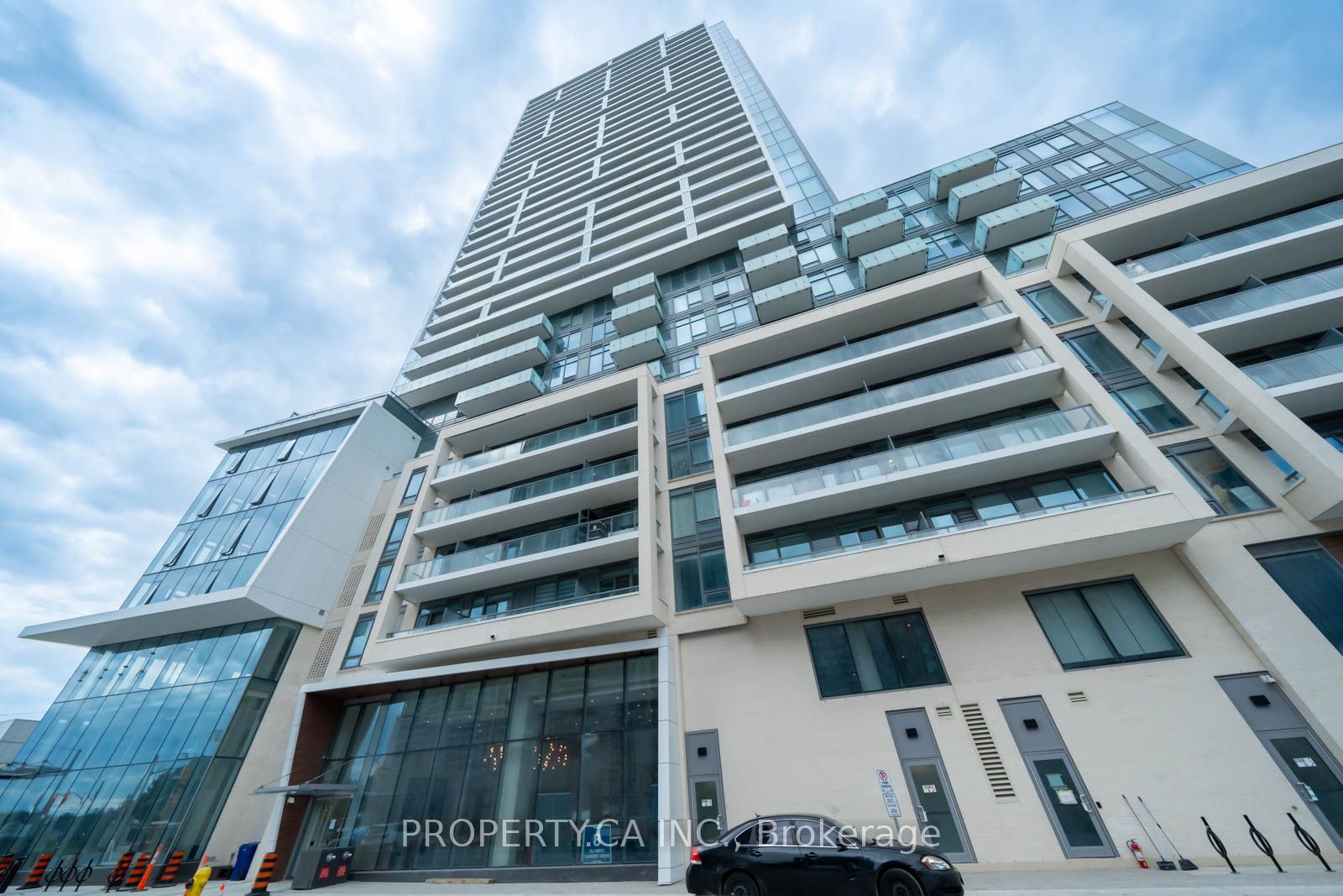 8 Olympic Garden Drive Property Photo