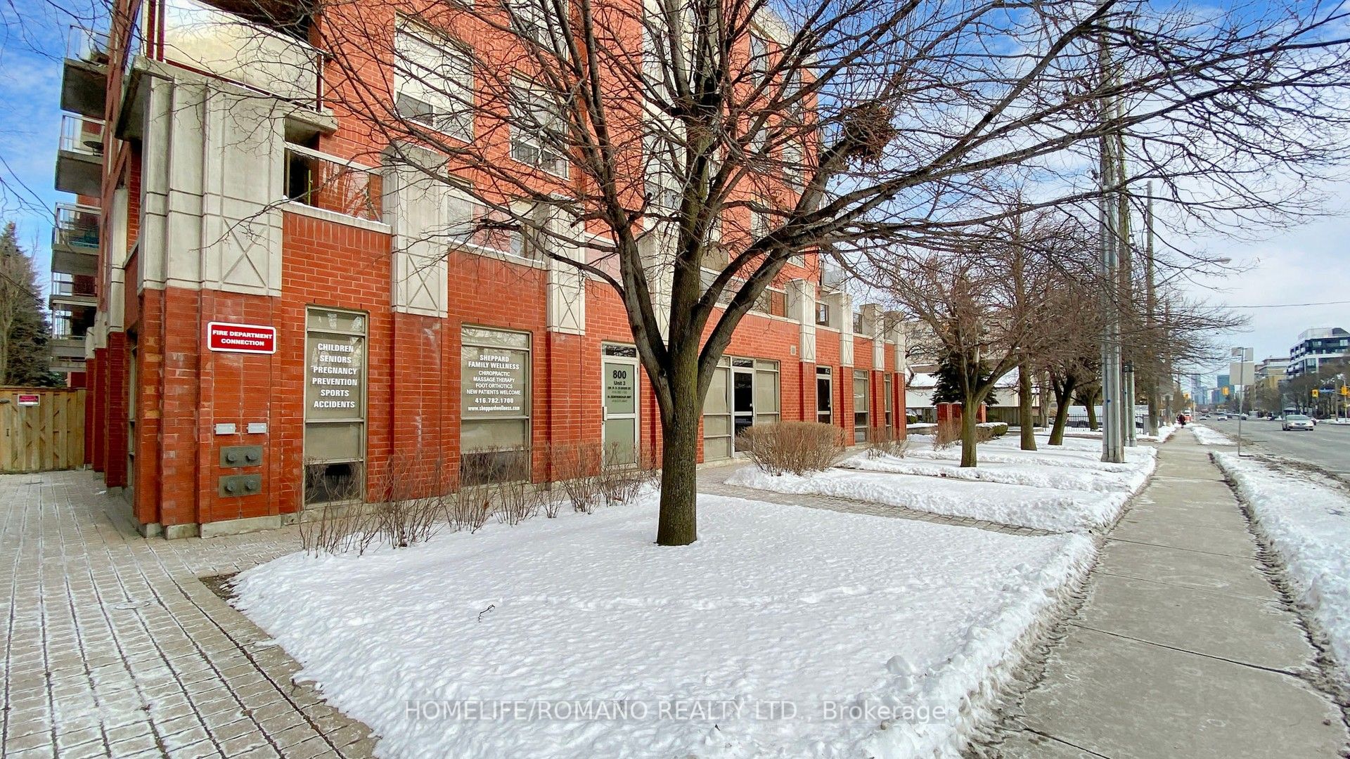 800 Sheppard Avenue W C3 Property Photo 2