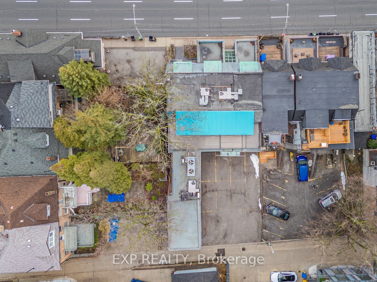 188 Avenue Road Property Photo 16