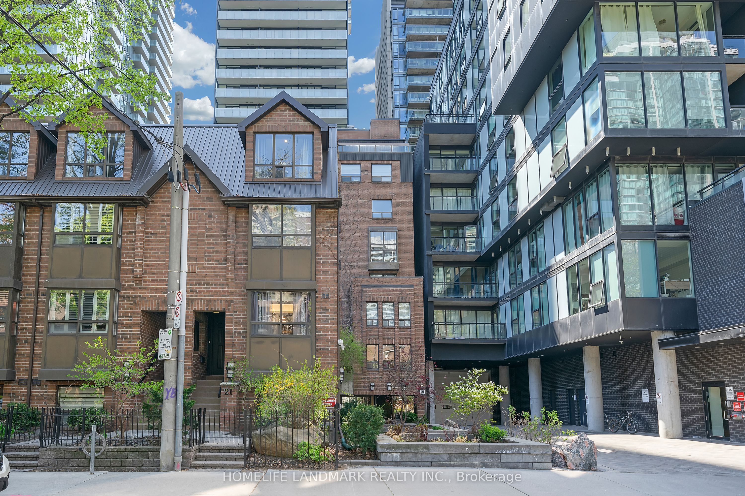 #1 - 21 Dundonald Street Property Photo 1
