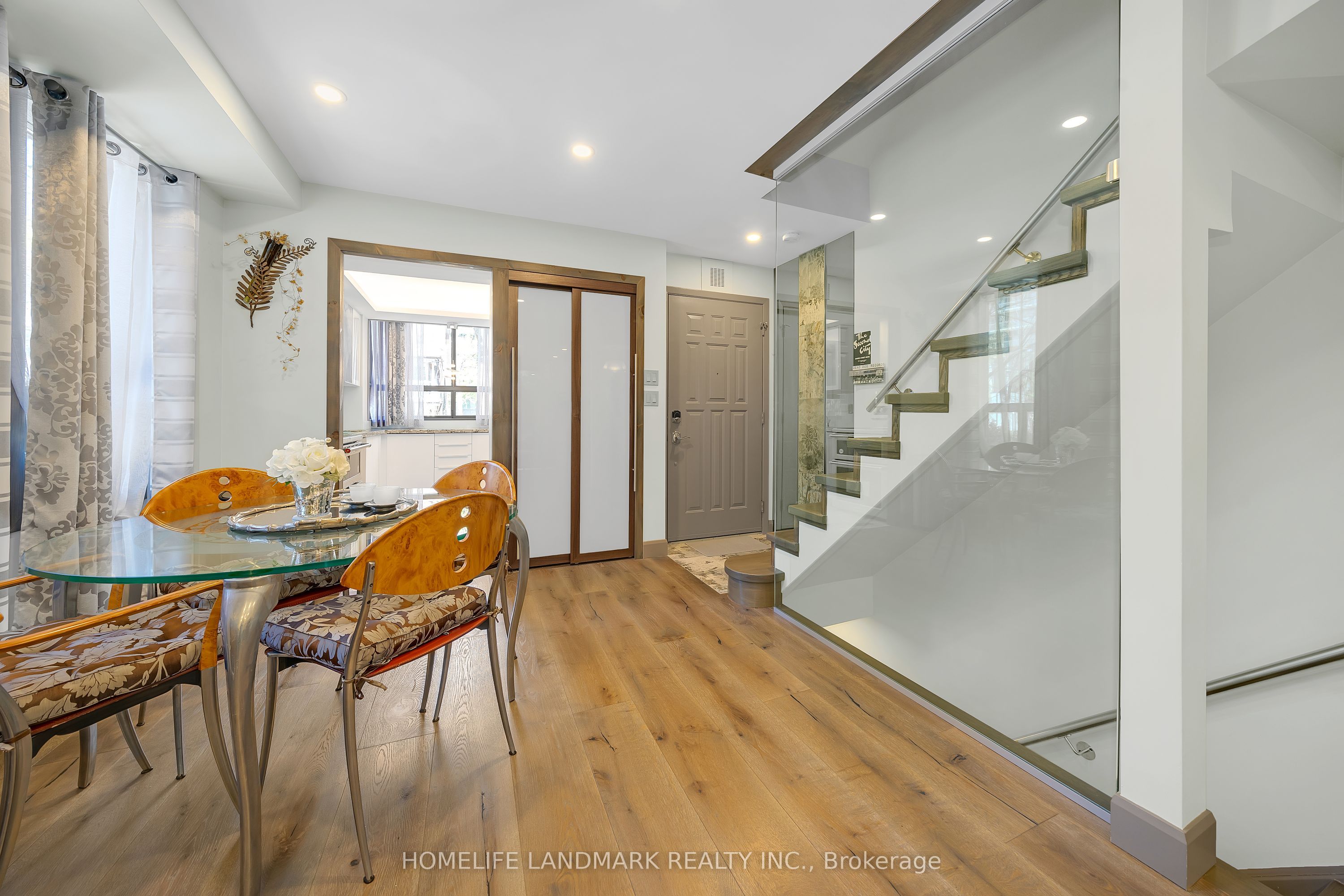 21 Dundonald Street 1 Property Photo 5