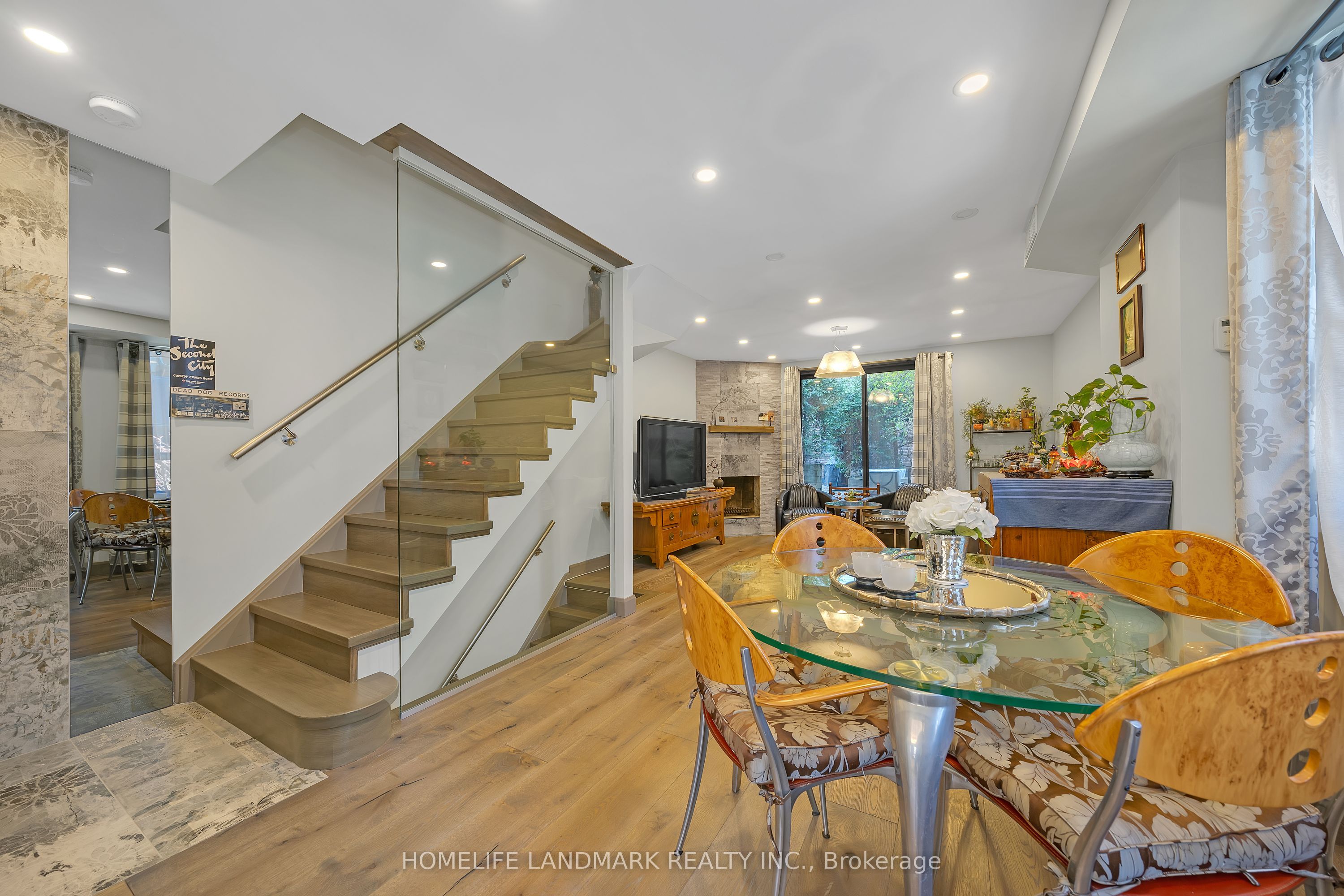 21 Dundonald Street 1 Property Photo 8