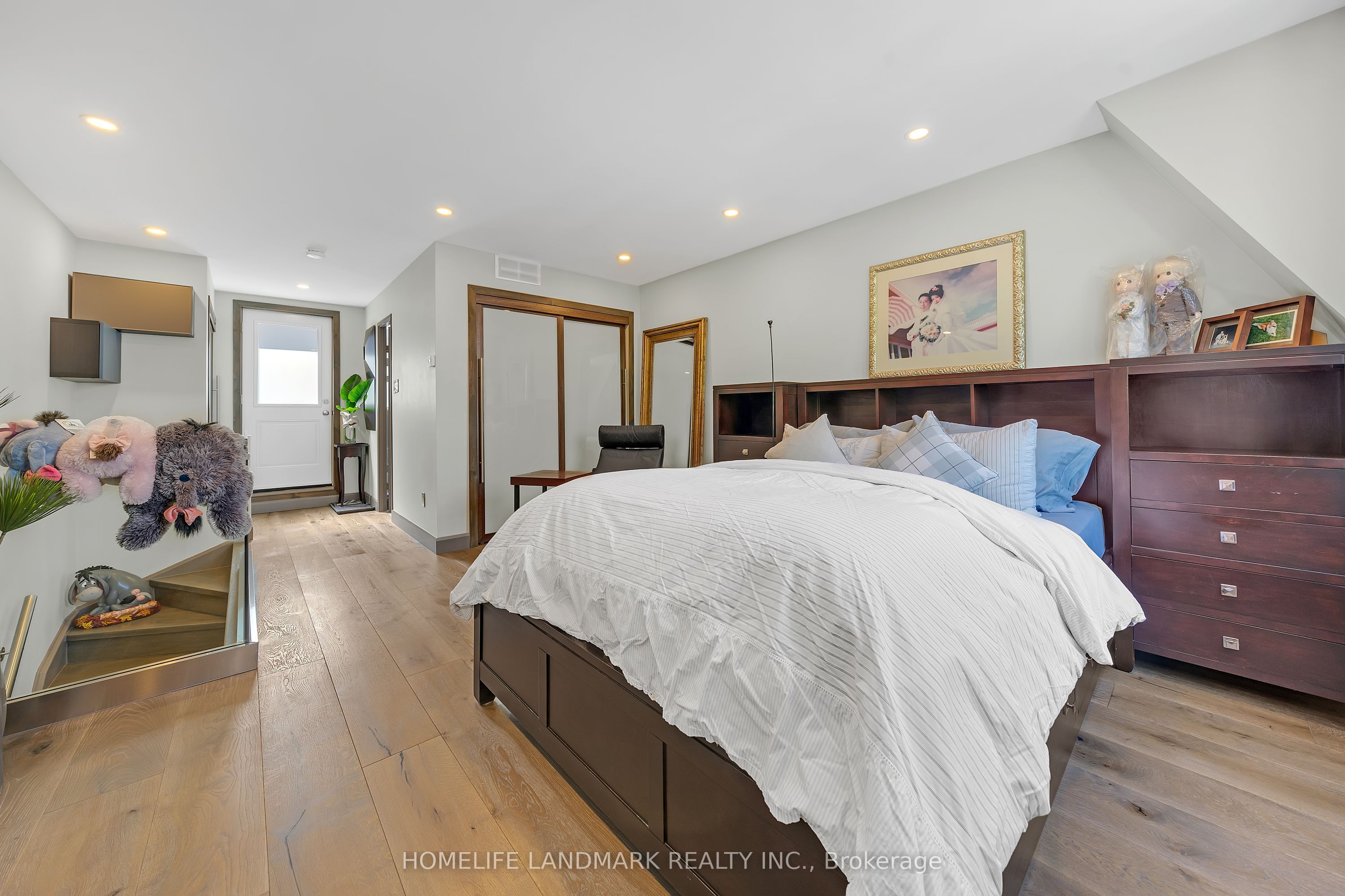 21 Dundonald Street 1 Property Photo 20