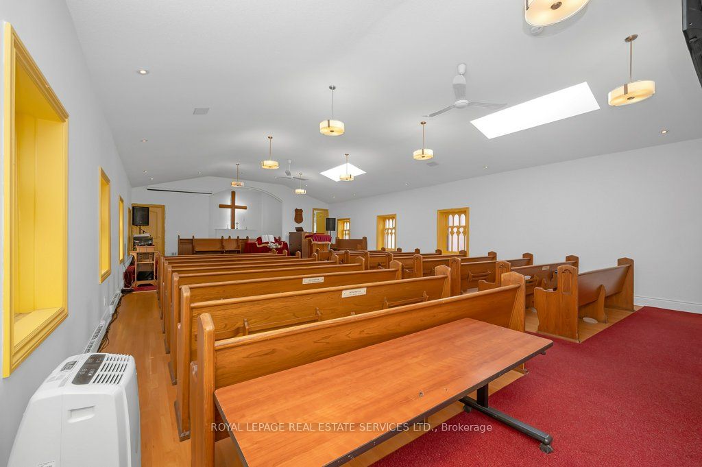 8 Robert Street Property Photo 7