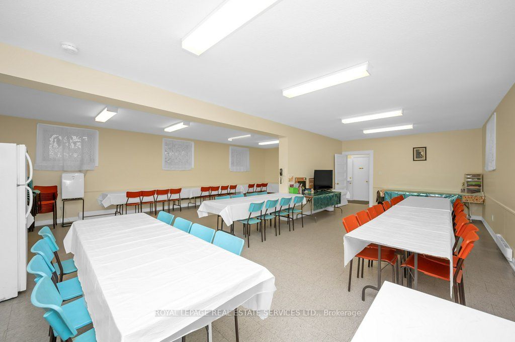 8 Robert Street Property Photo 16