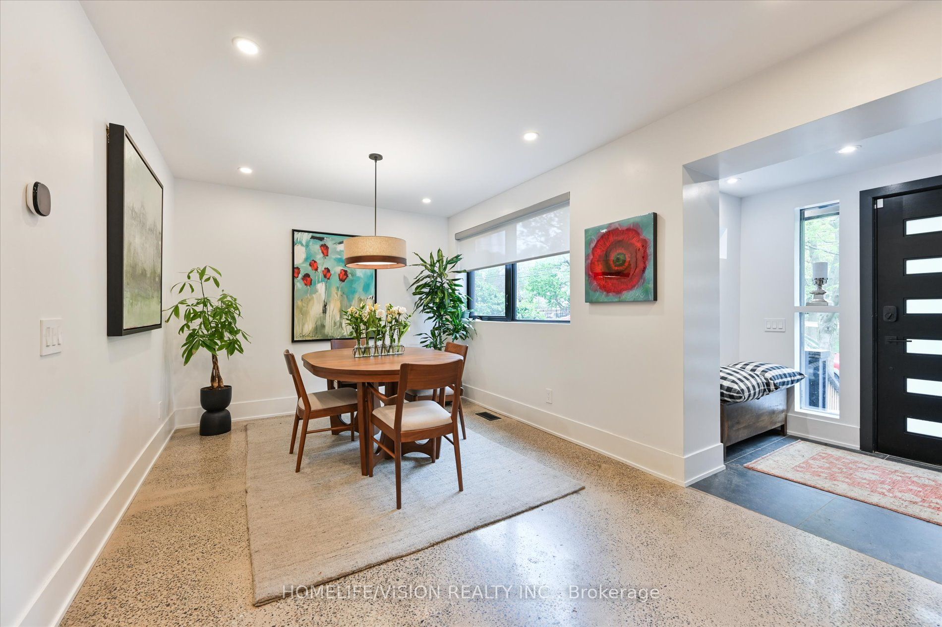 385 Belsize Drive Property Photo 6