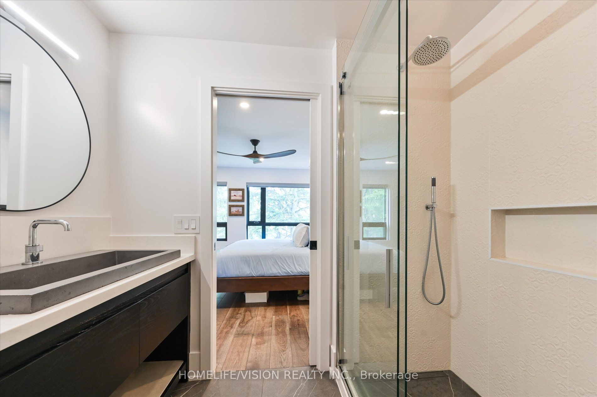 385 Belsize Drive Property Photo 23