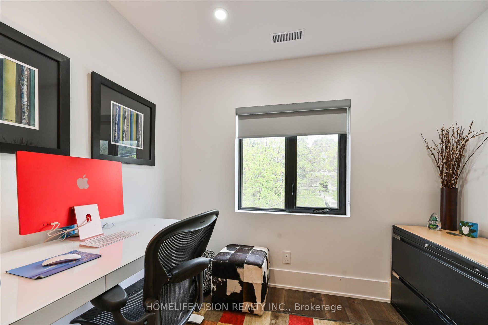 385 Belsize Drive Property Photo 25