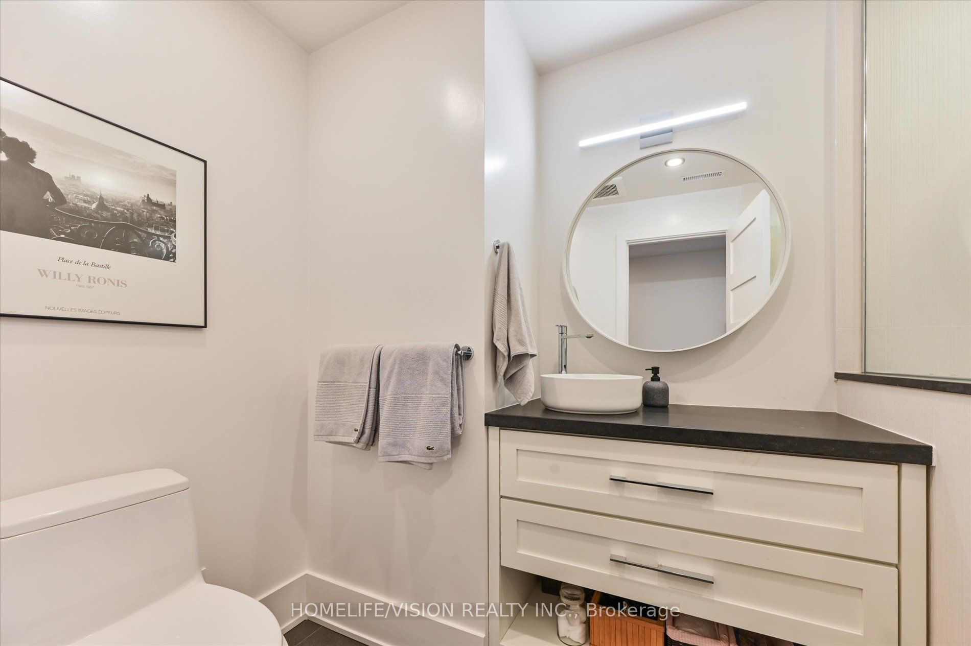 385 Belsize Drive Property Photo 26