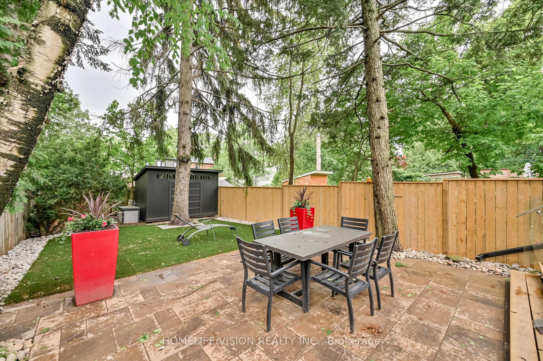 385 Belsize Drive Property Photo 35