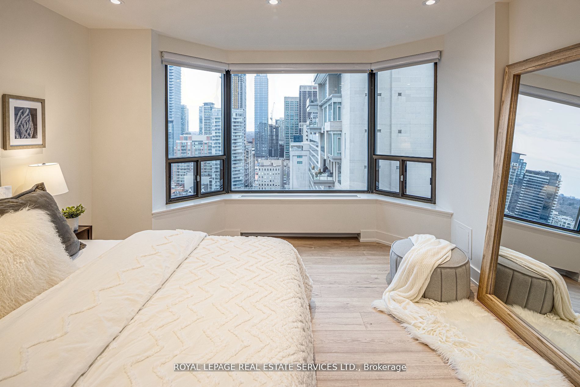 #2008 - 175 Cumberland Street Property Photo 29