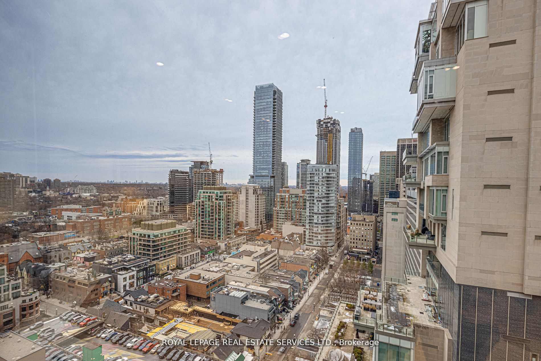 #2008 - 175 Cumberland Street Property Photo 33