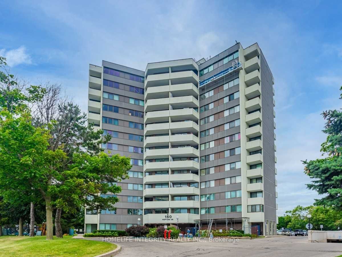 #904 - 150 Neptune Drive Property Photo 1