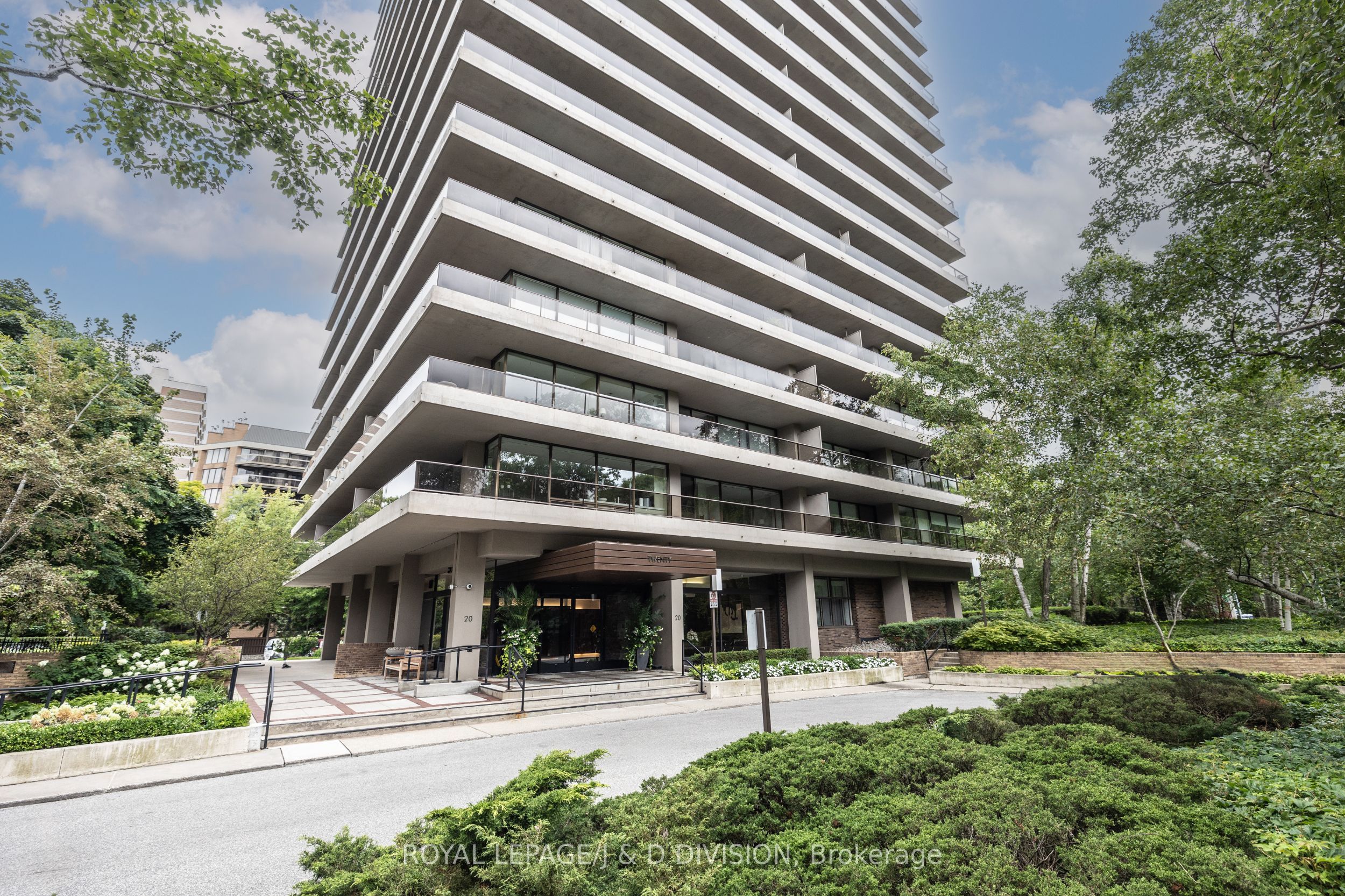 #2004 - 20 Avoca Avenue Property Photo 1