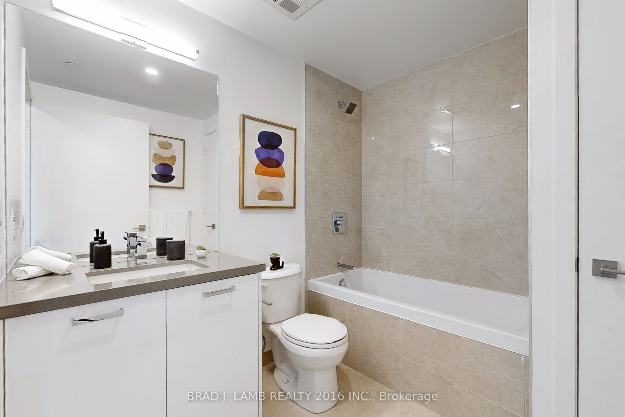195 Mccaul Street 2002 Property Photo 22