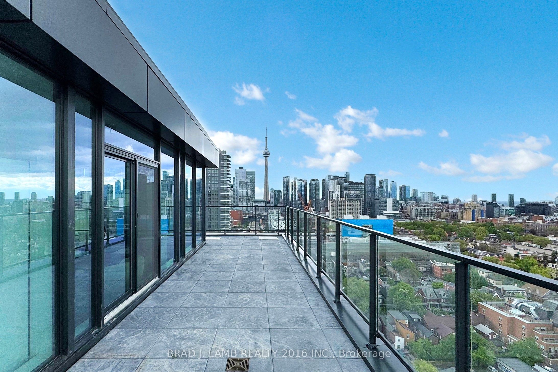 195 Mccaul Street 2002 Property Photo 28