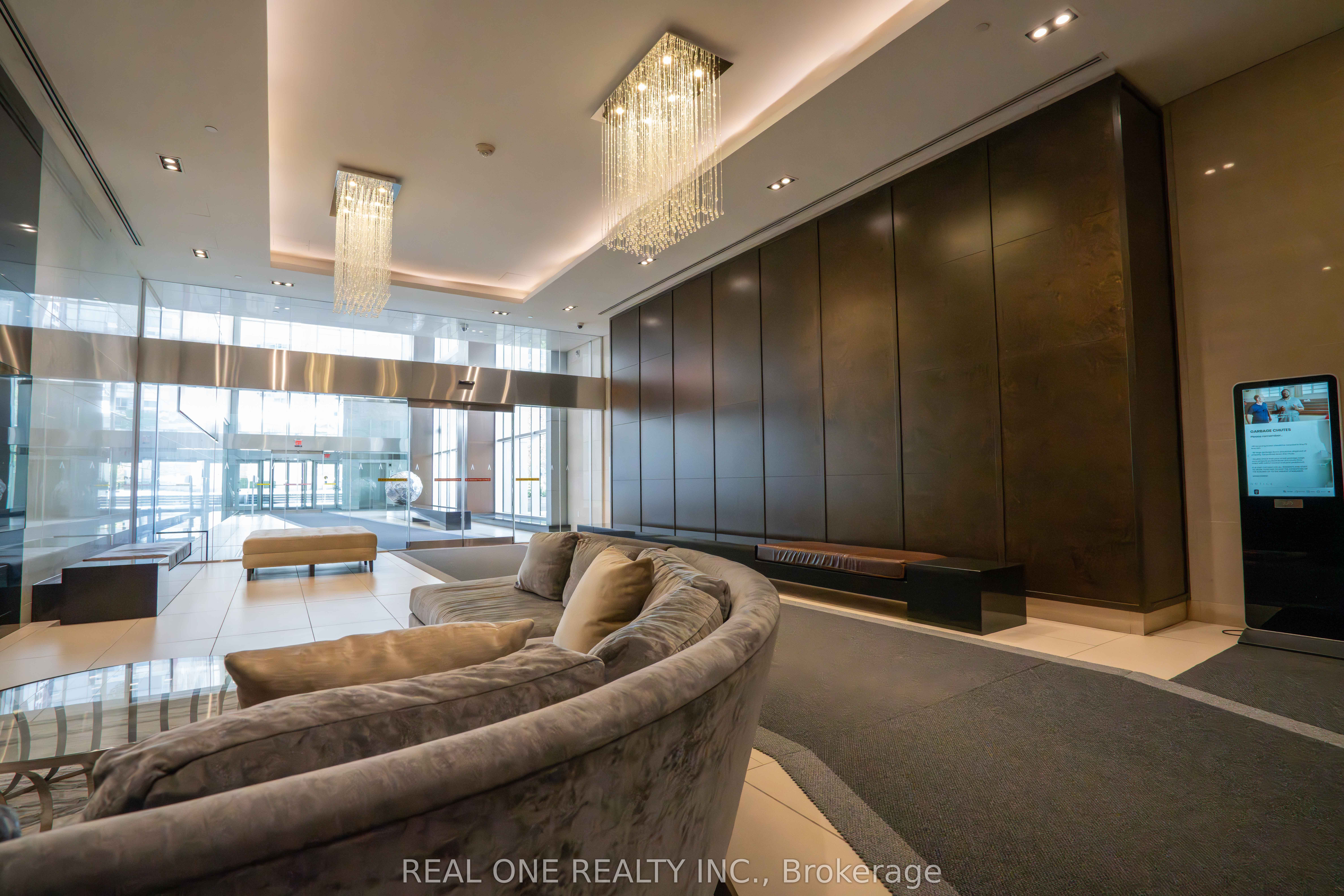 #3611 - 386 Yonge Street Property Photo 1