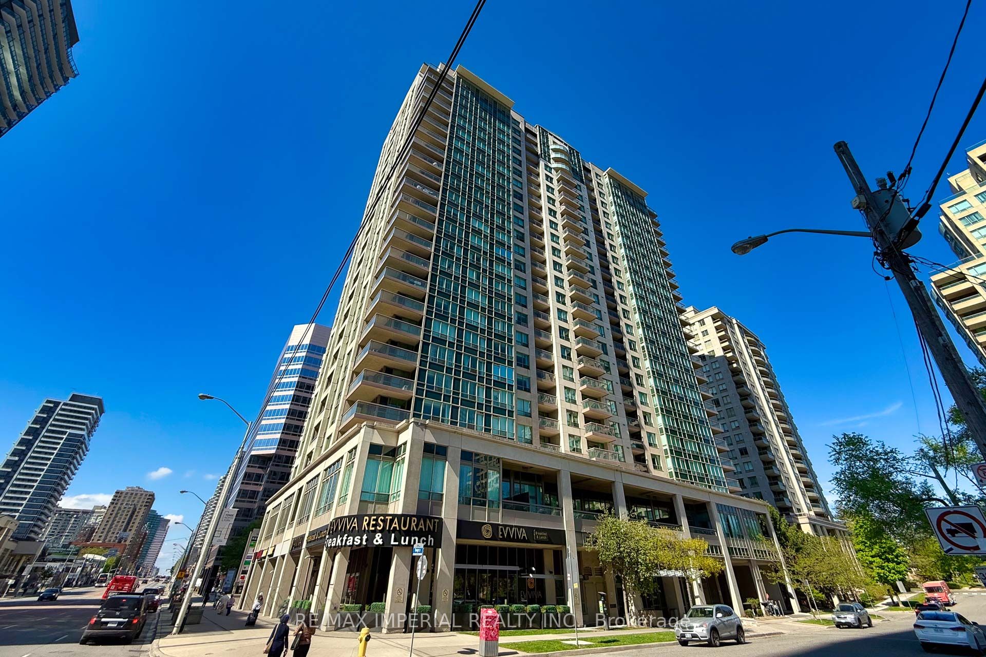 #2506 - 18 Parkview Avenue Property Photo 1