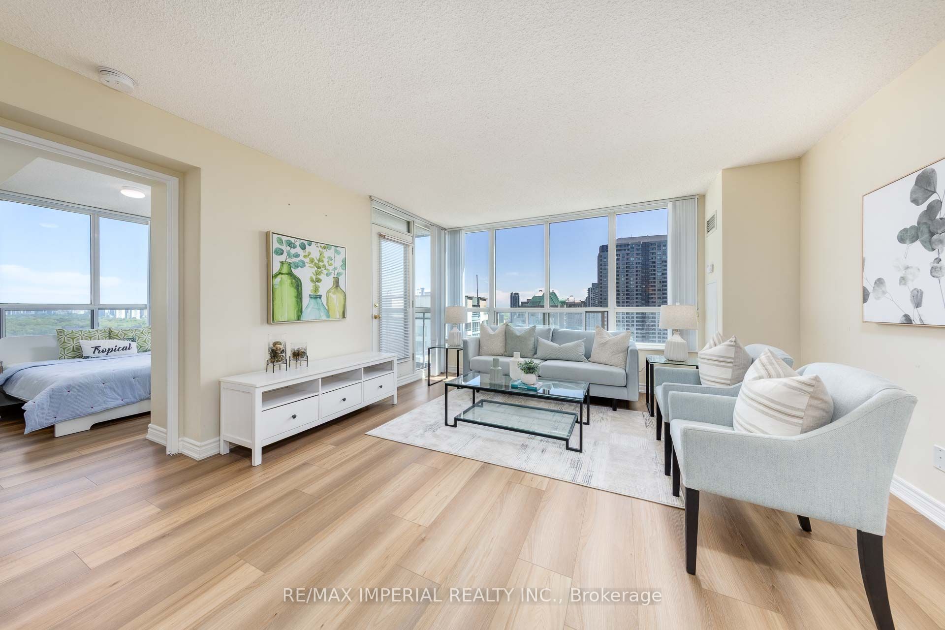 #2506 - 18 Parkview Avenue Property Photo 10