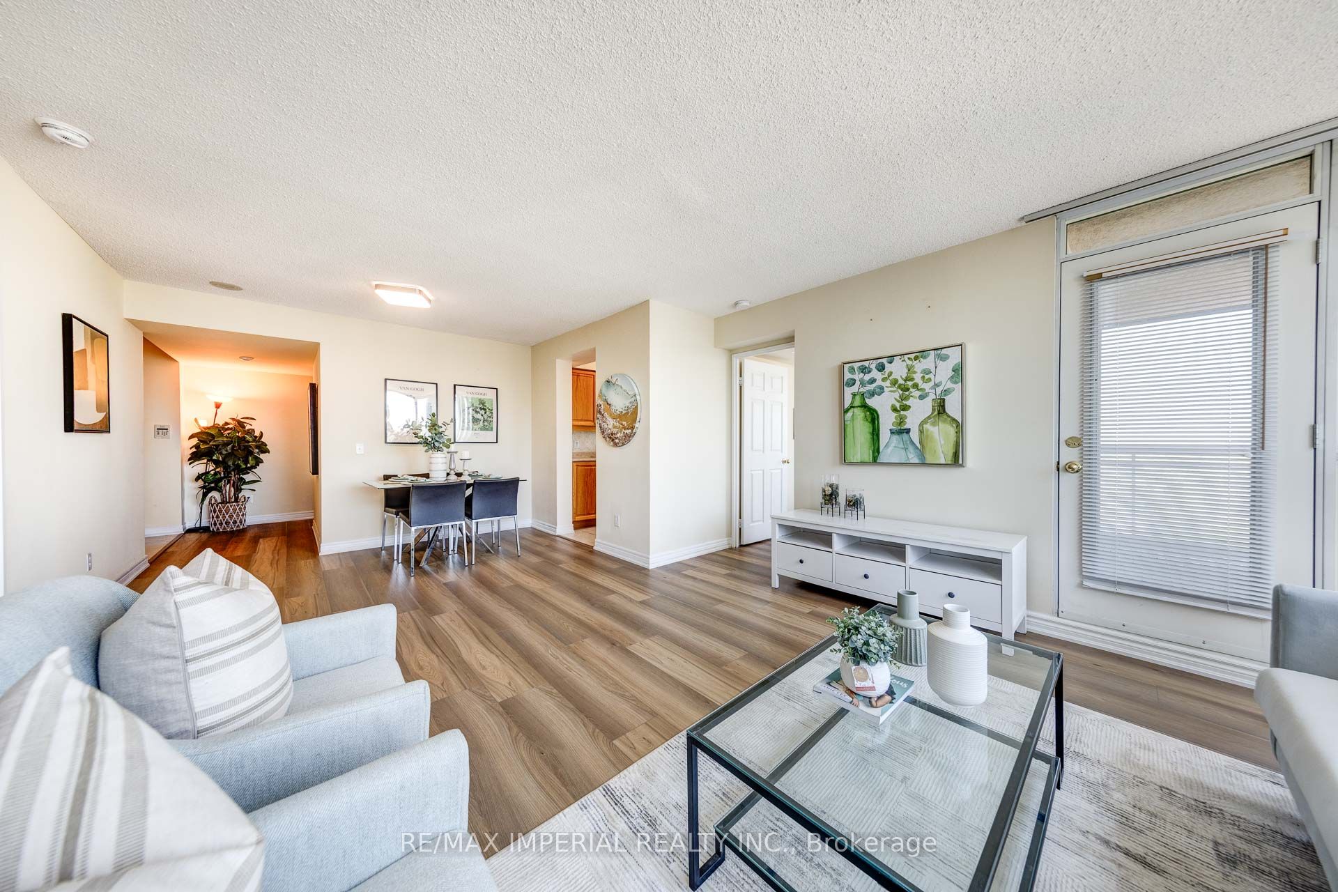#2506 - 18 Parkview Avenue Property Photo 13
