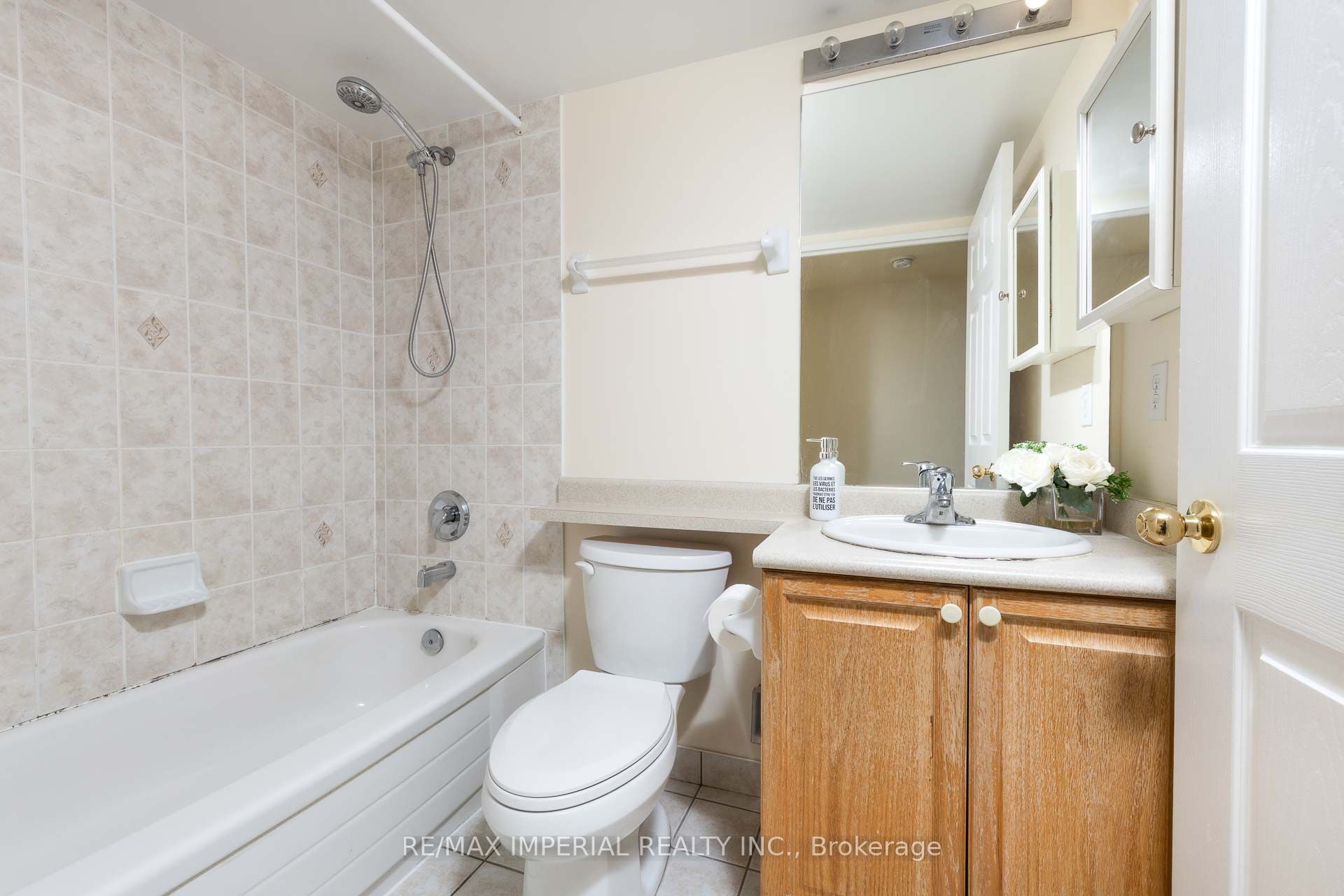 #2506 - 18 Parkview Avenue Property Photo 16