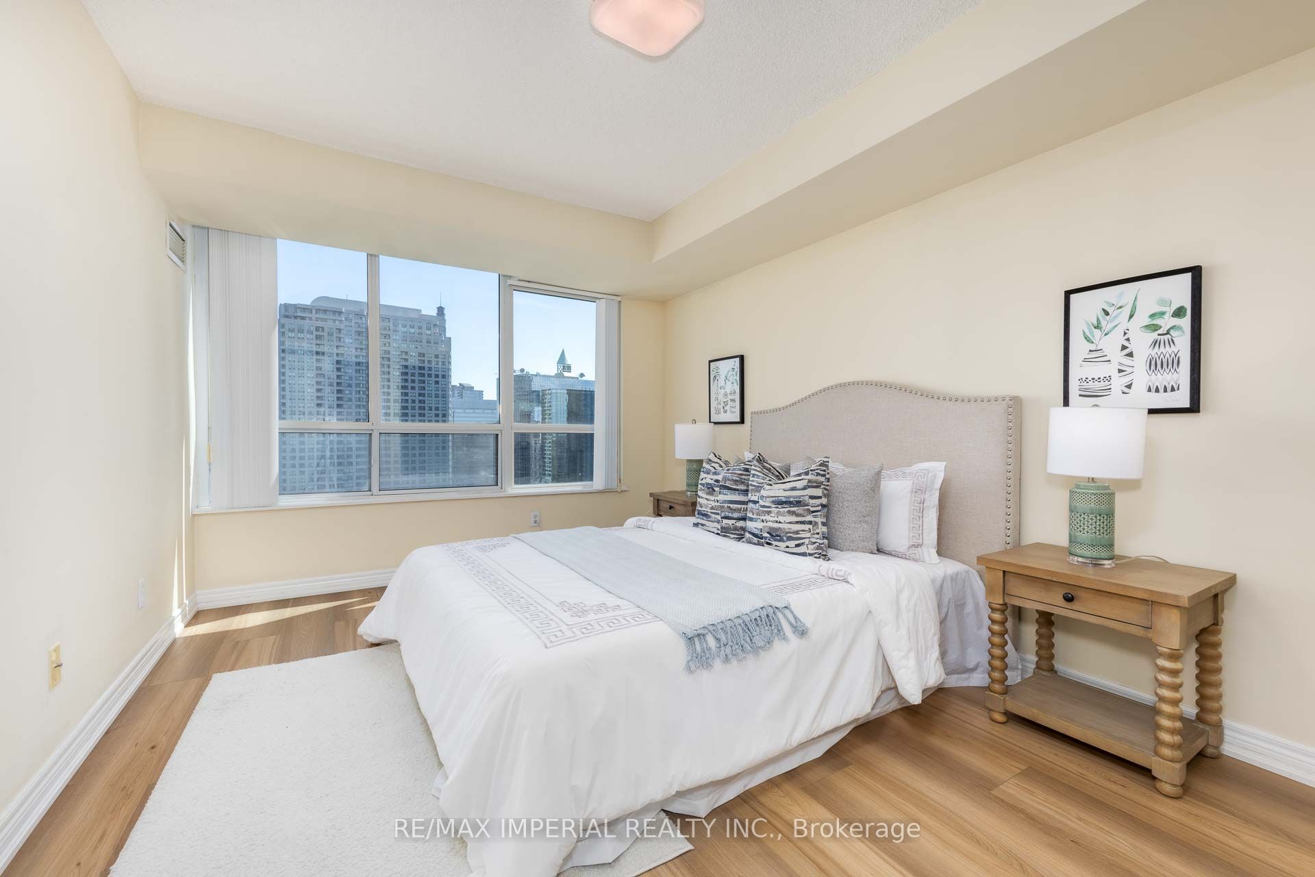 #2506 - 18 Parkview Avenue Property Photo 17