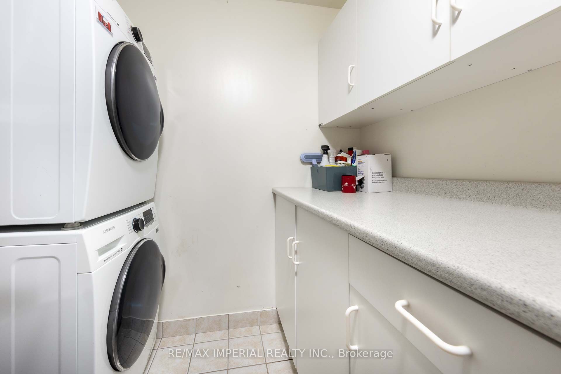 #2506 - 18 Parkview Avenue Property Photo 23