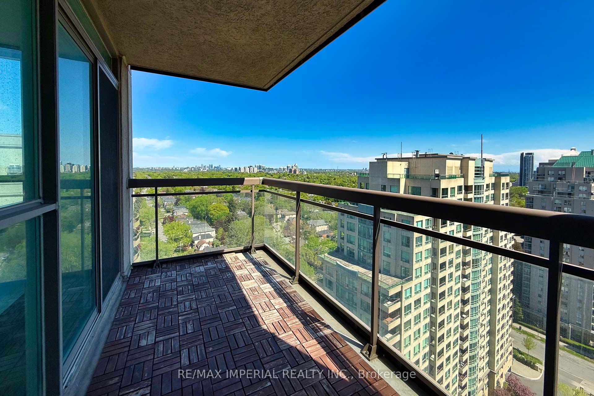 #2506 - 18 Parkview Avenue Property Photo 24