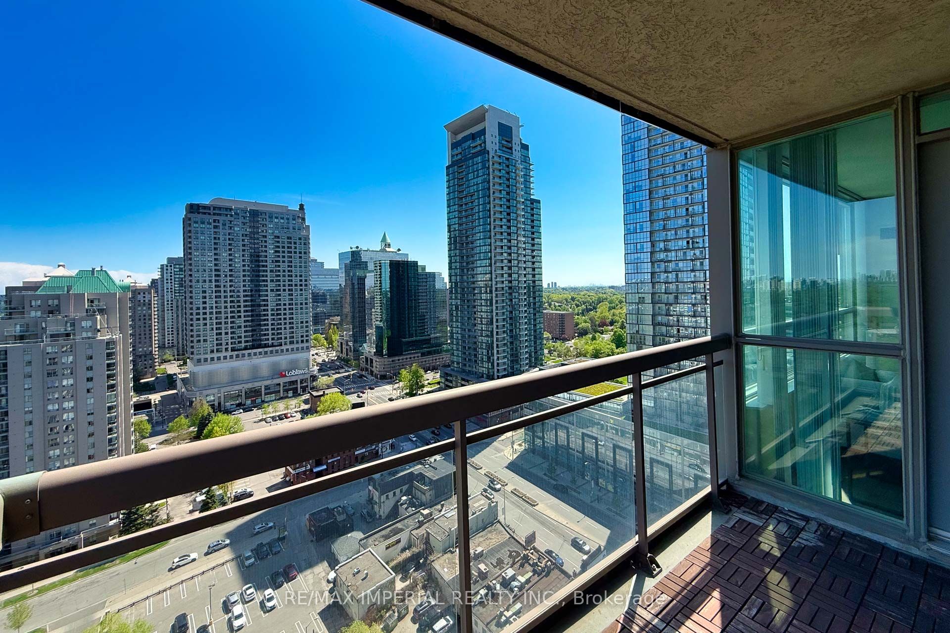 #2506 - 18 Parkview Avenue Property Photo 27