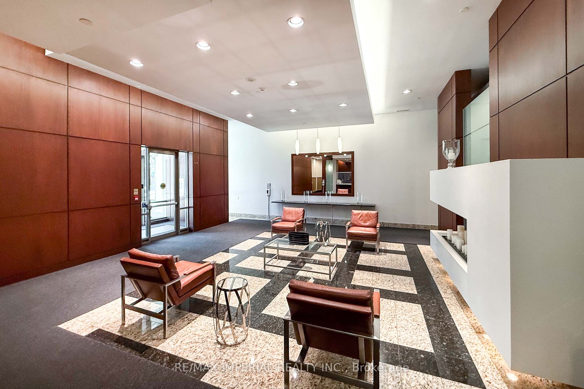 #2506 - 18 Parkview Avenue Property Photo 32