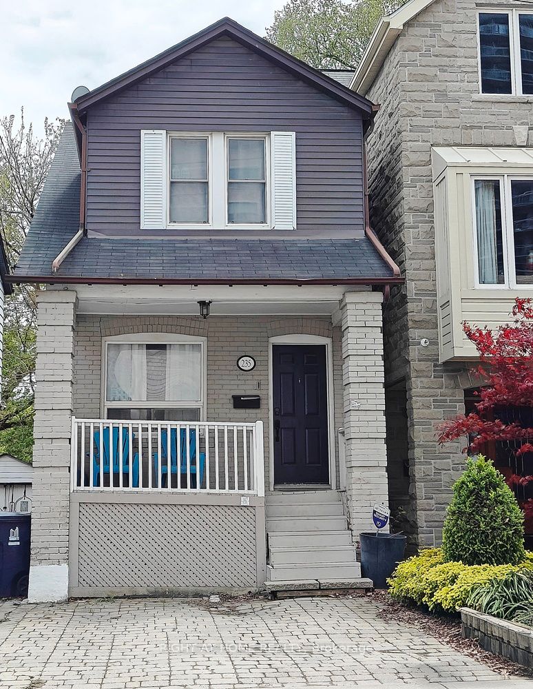 235 Soudan Avenue Property Photo