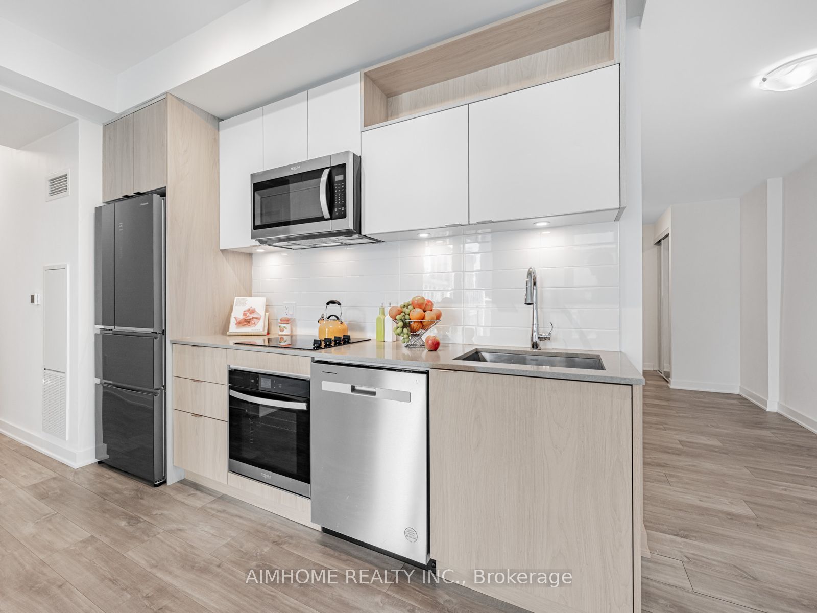#2116 - 70 Princess Street Property Photo 9