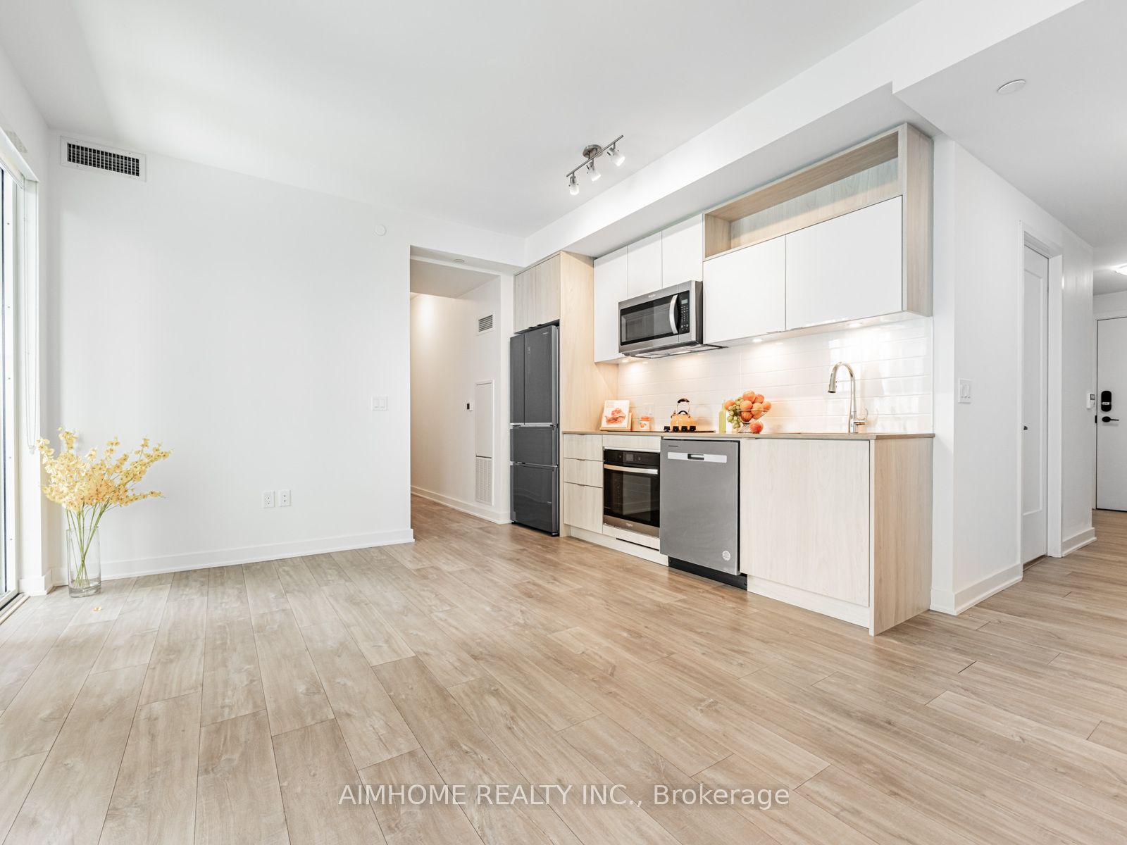#2116 - 70 Princess Street Property Photo 12
