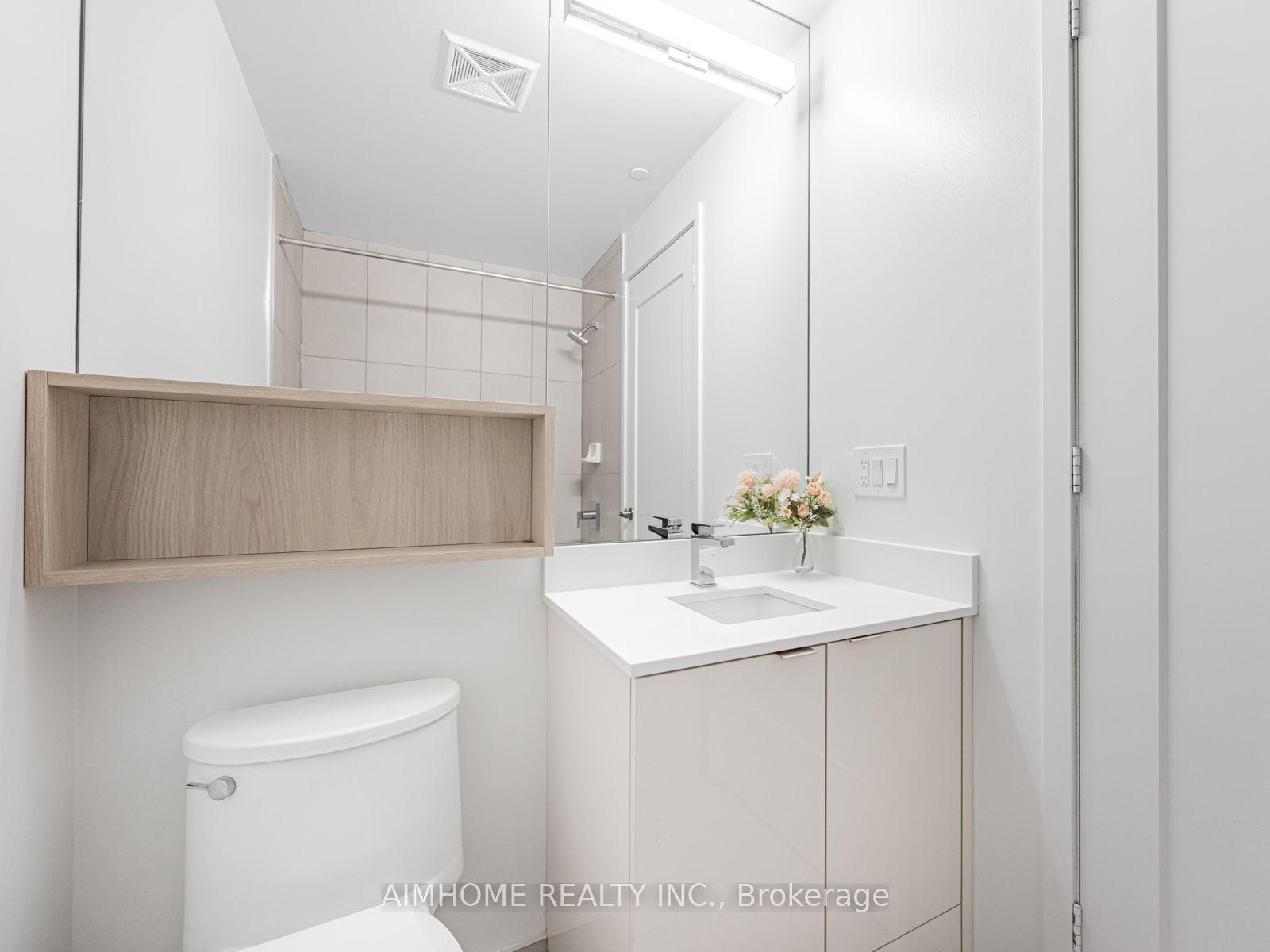 #2116 - 70 Princess Street Property Photo 16
