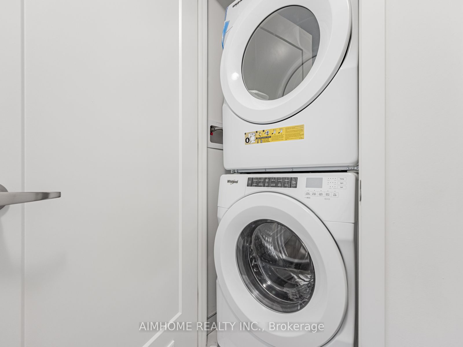 #2116 - 70 Princess Street Property Photo 21