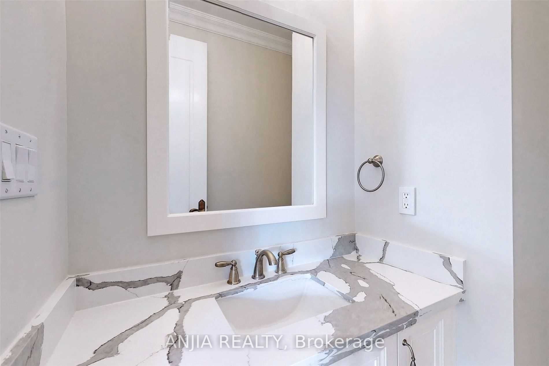 6 Daniel Cozens Court Property Photo 15