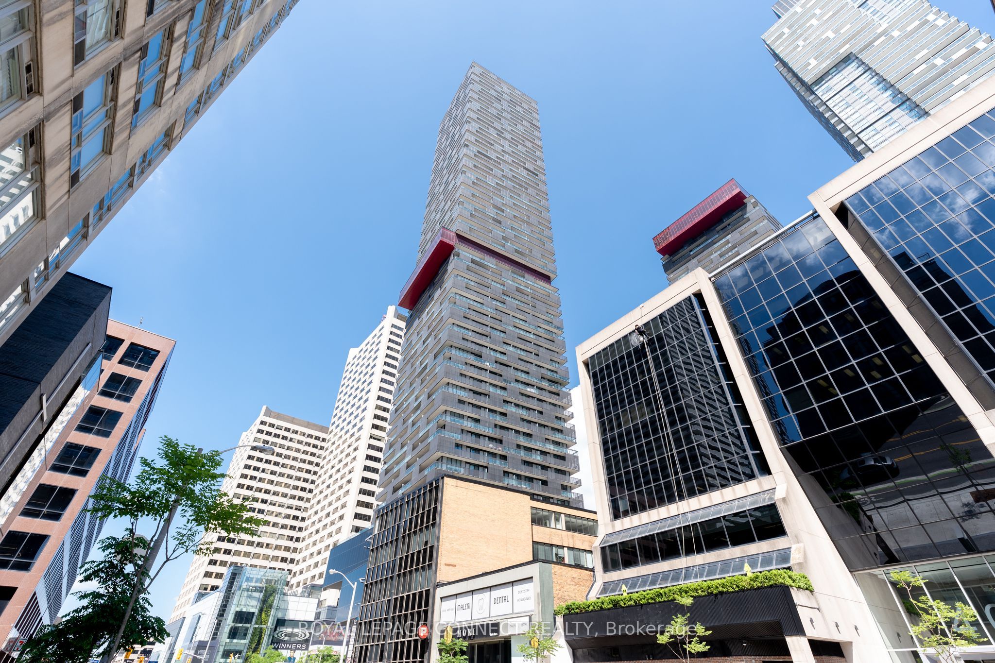 #4708 - 8 Eglinton Avenue Property Photo 1