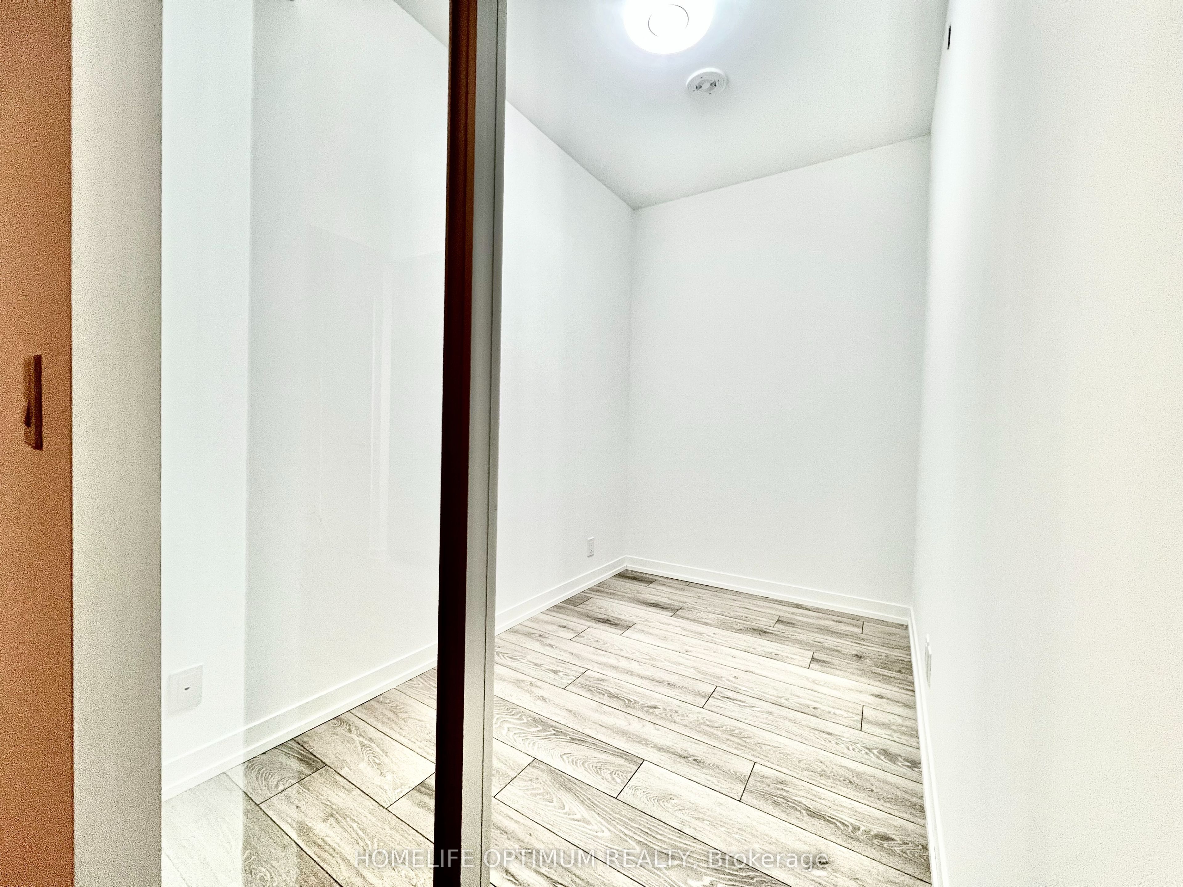 #303 - 55 Mercer Street Property Photo 9